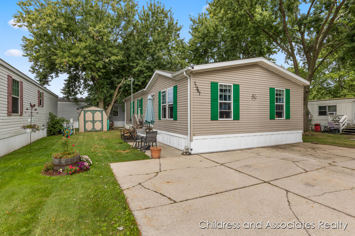 Photo 1 of 20 of 11367 Boyne Boulevard mobile home