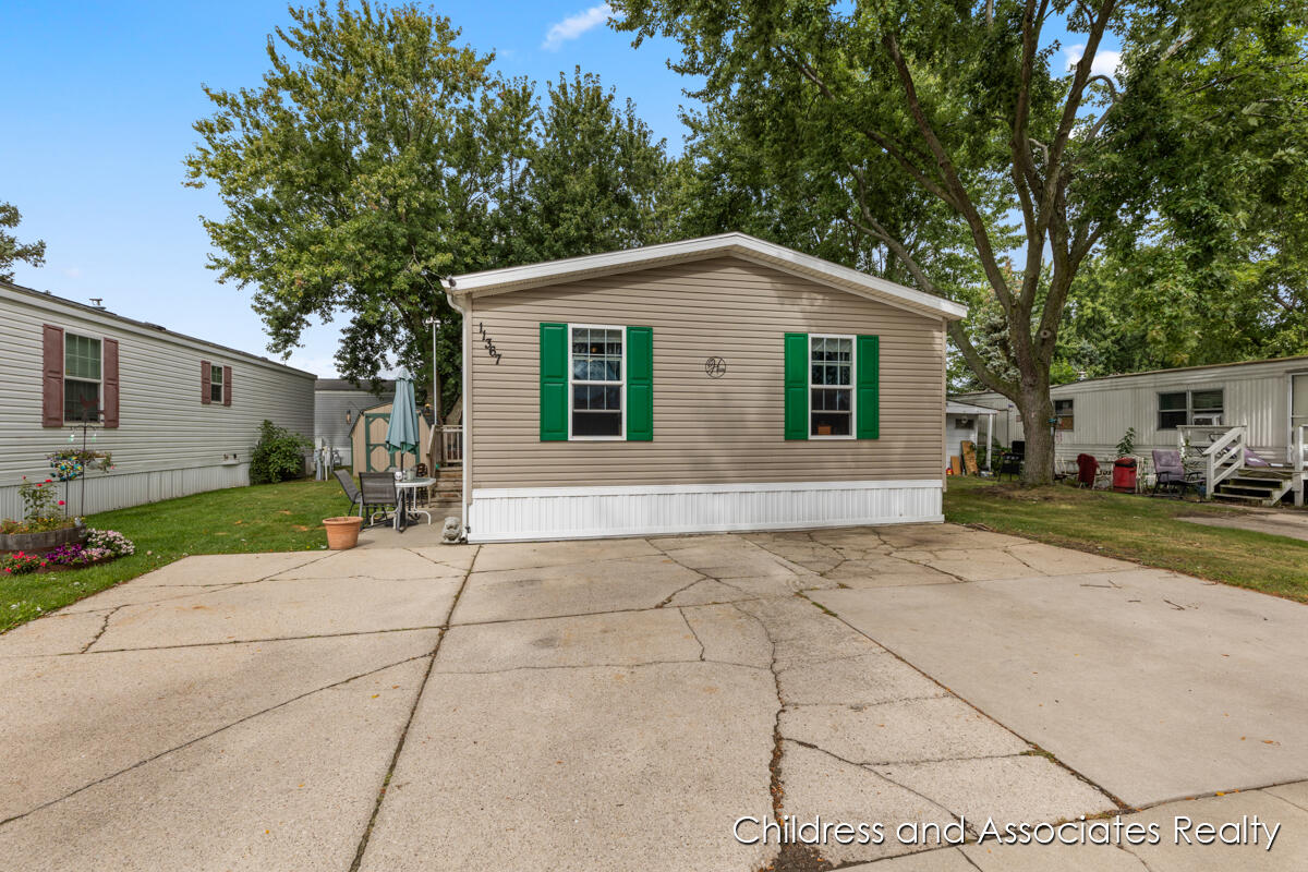 Photo 19 of 20 of 11367 Boyne Boulevard mobile home