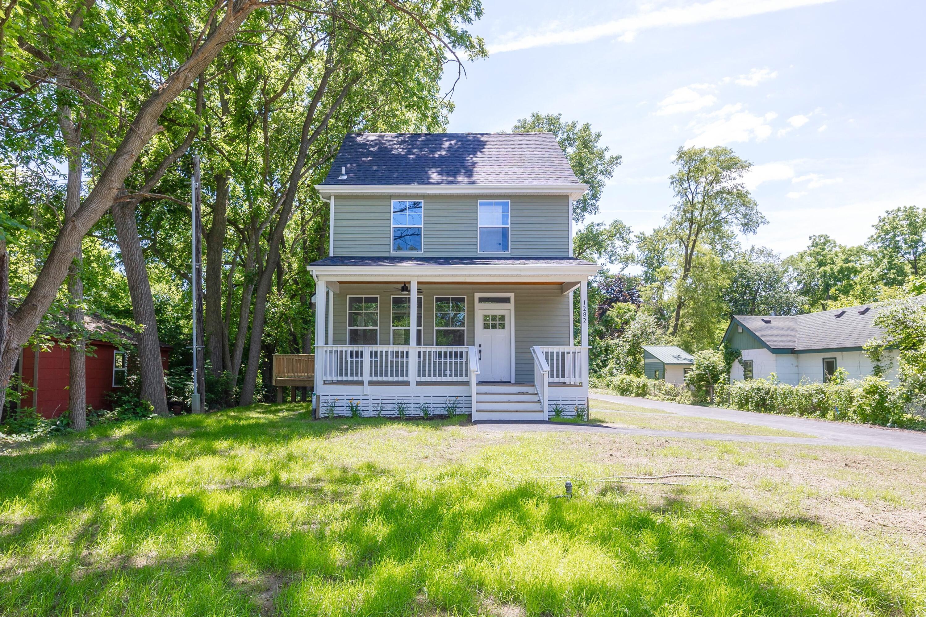 Photo 1 of 6 of 1282 Jewett Avenue house