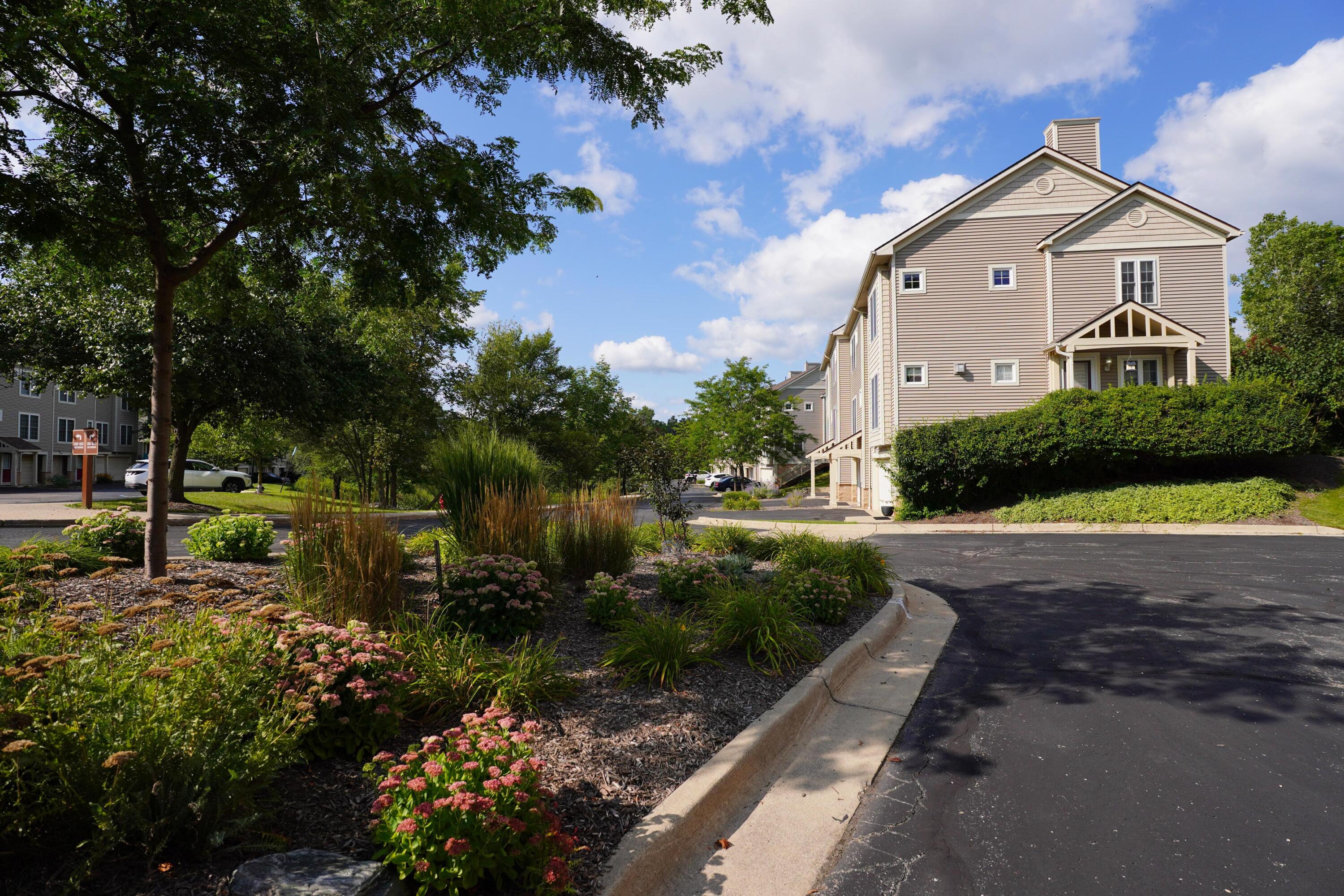 Photo 2 of 54 of 1035 Bluestem Lane condo