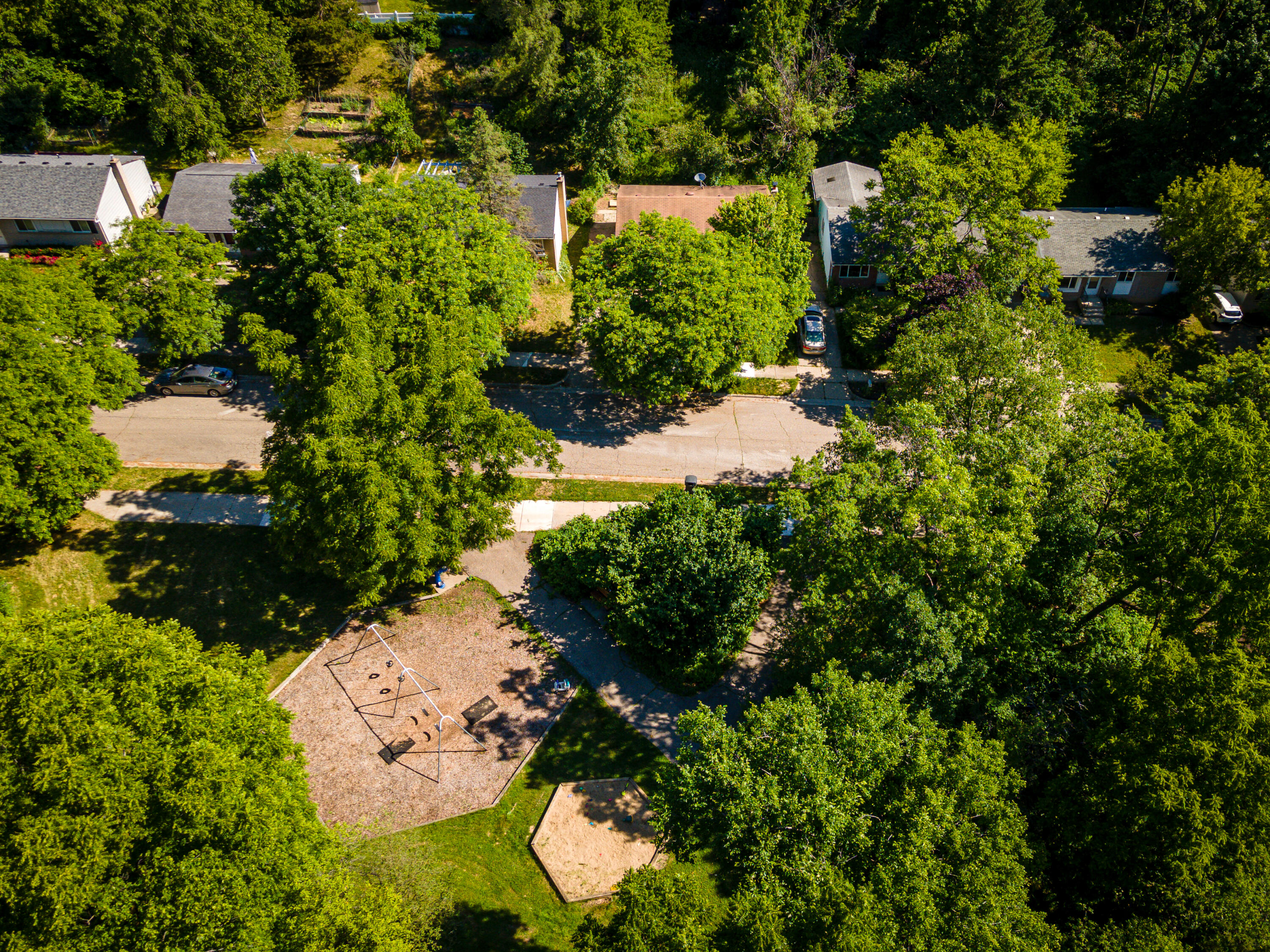 Photo 45 of 55 of 2104 Winewood Avenue house