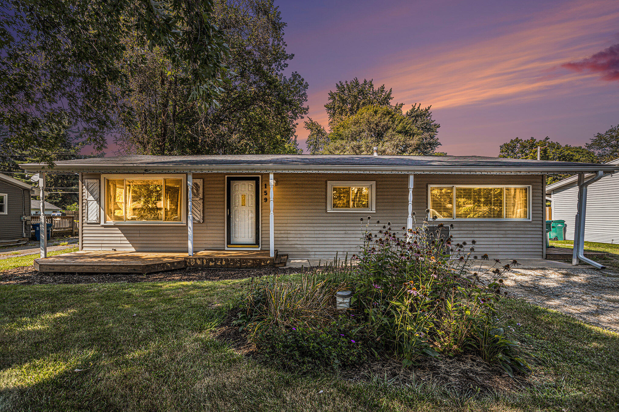 Photo 1 of 26 of 159 Maplehurst Boulevard house