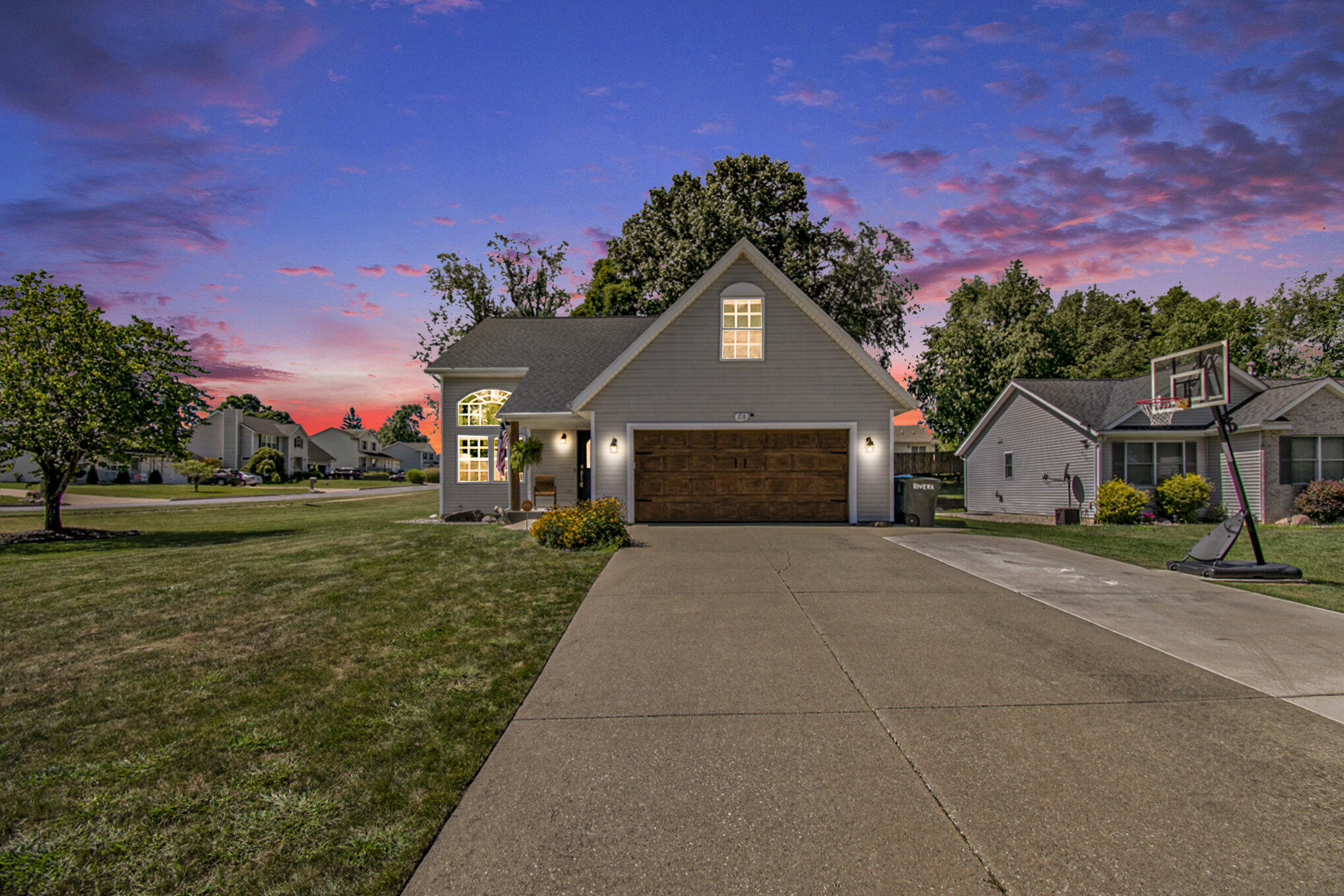 Photo 1 of 22 of 218 Black Cherry Lane house