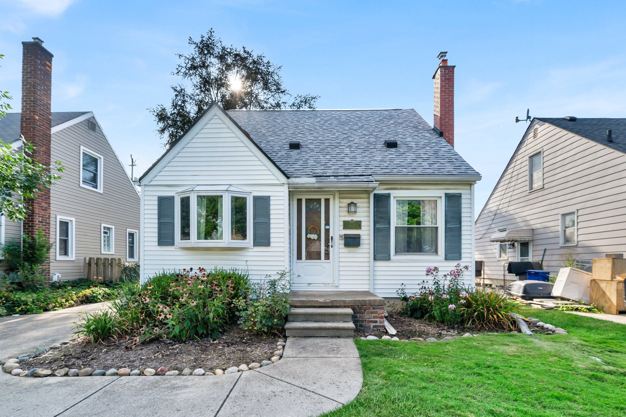 Photo 1 of 26 of 3225 Ellwood Avenue house