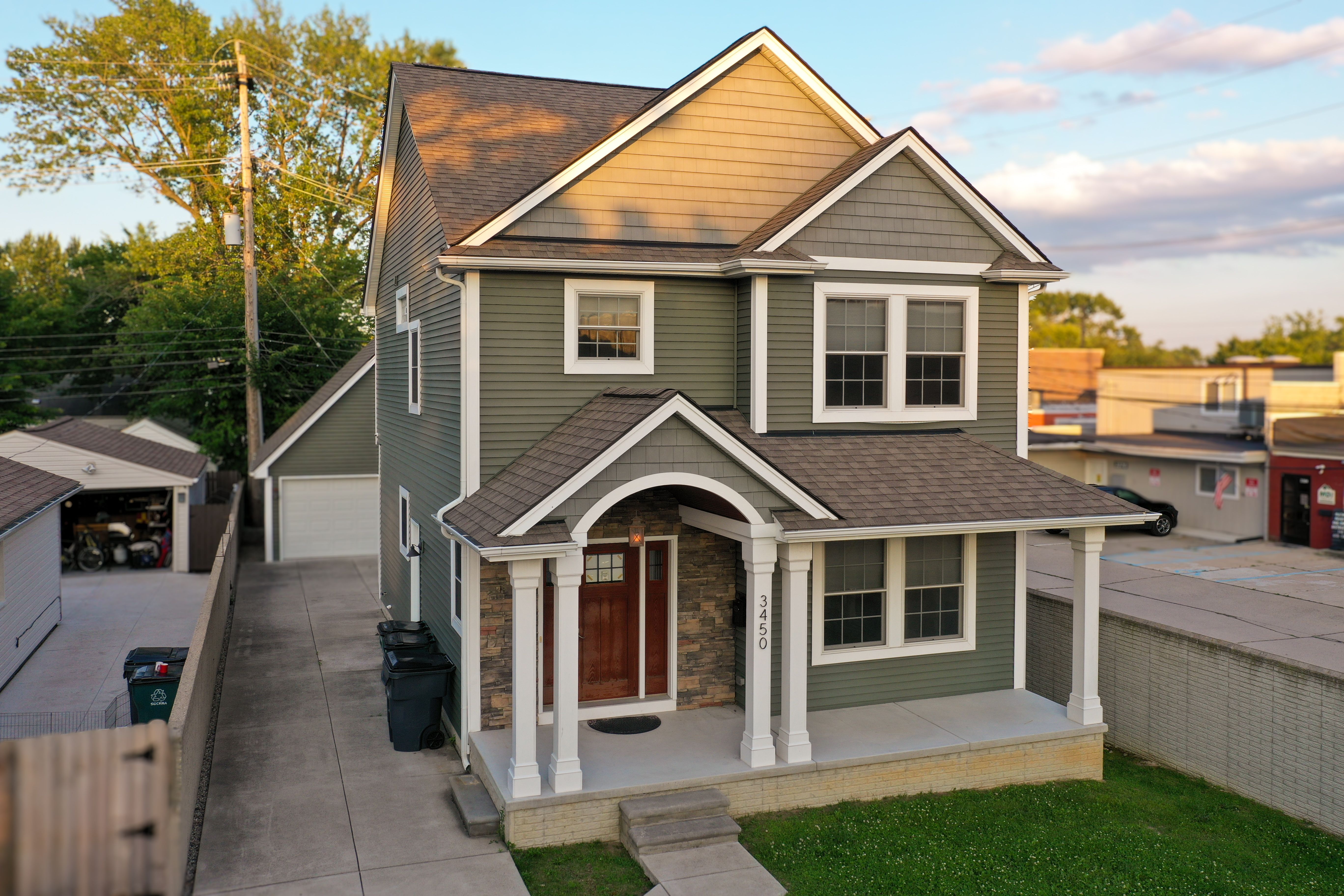 Photo 1 of 14 of 3450 Buckingham Avenue house