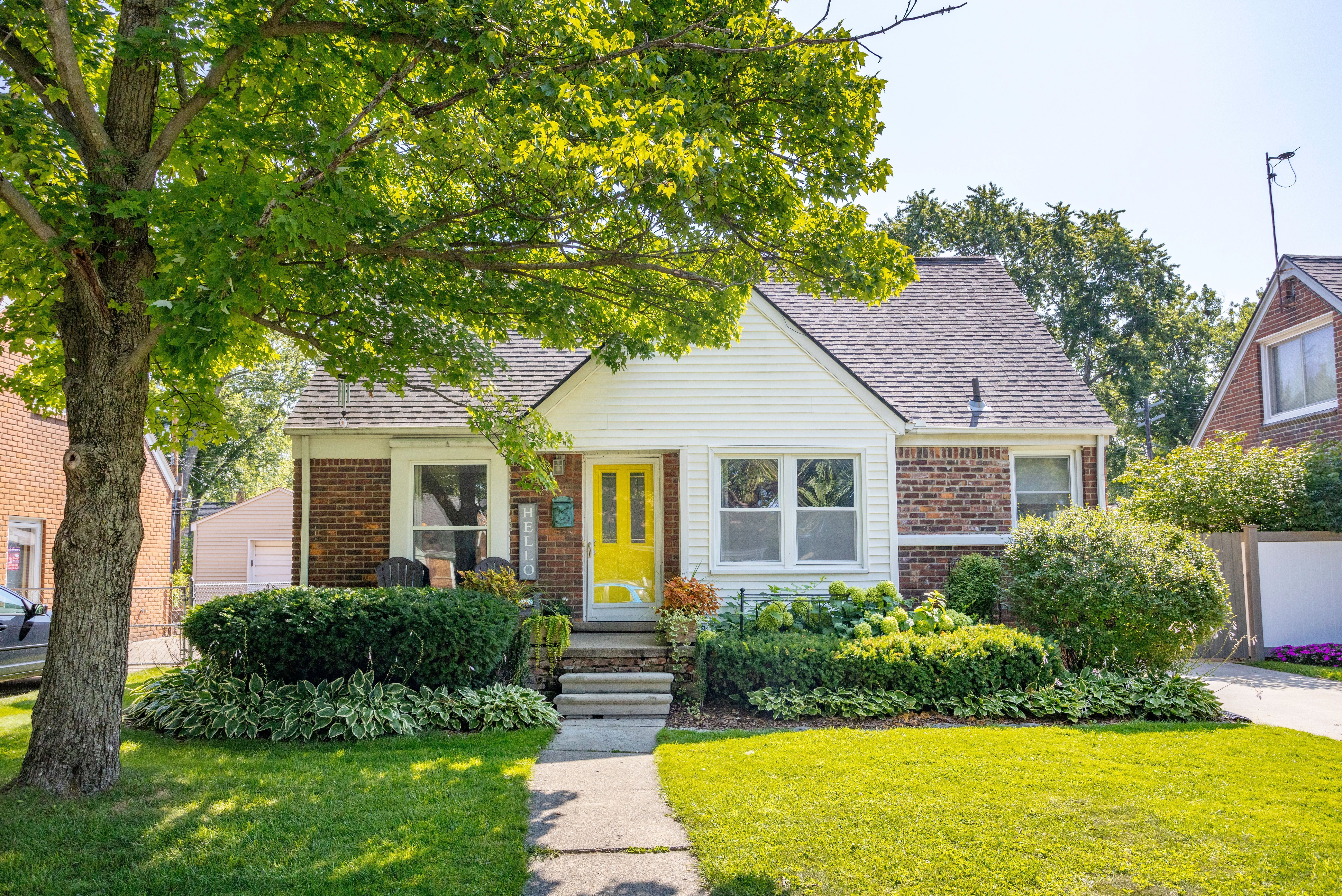 Photo 1 of 40 of 1928 Ellwood Avenue house