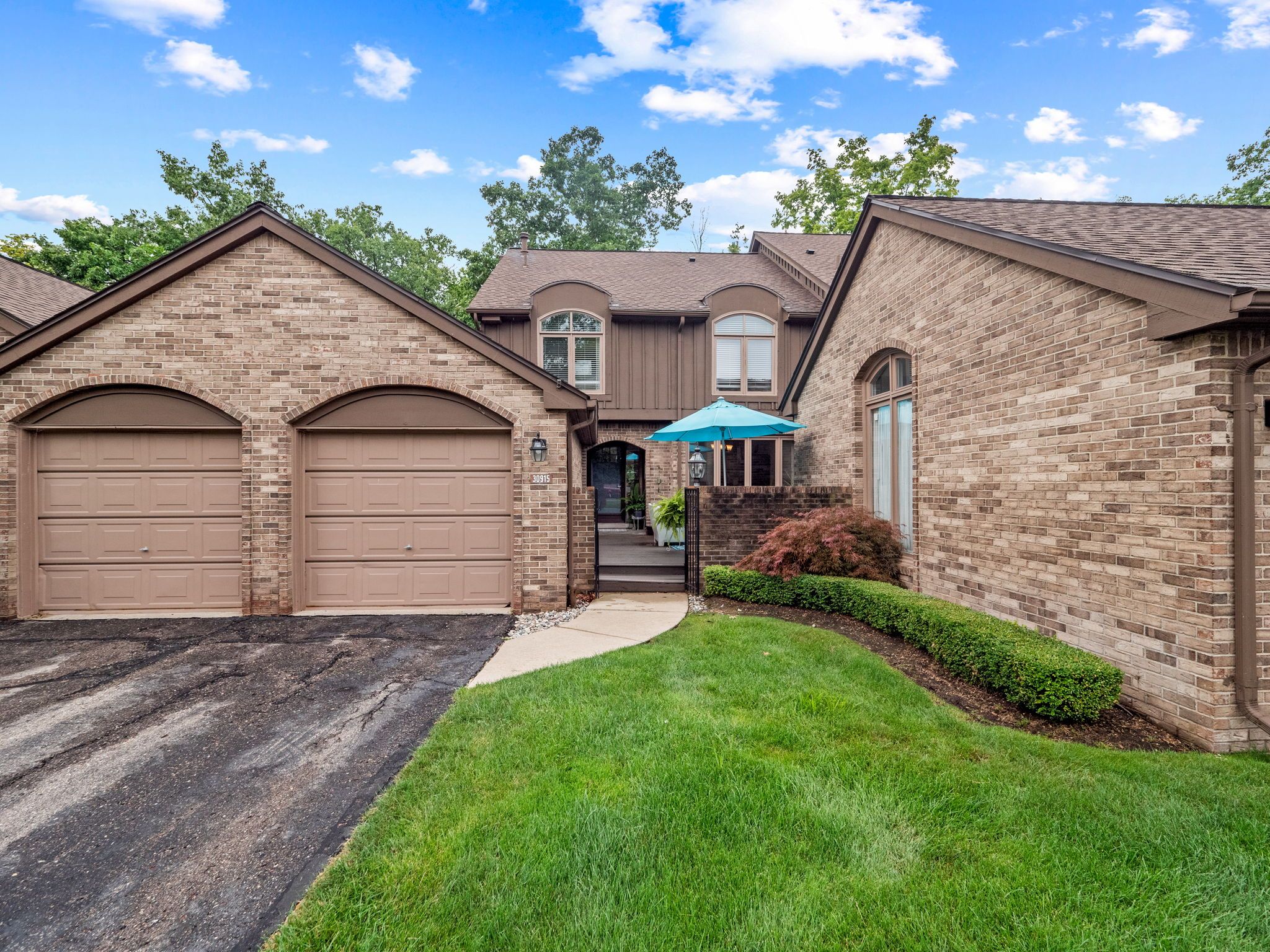 Photo 1 of 22 of 30915 Timberbrook Lane condo