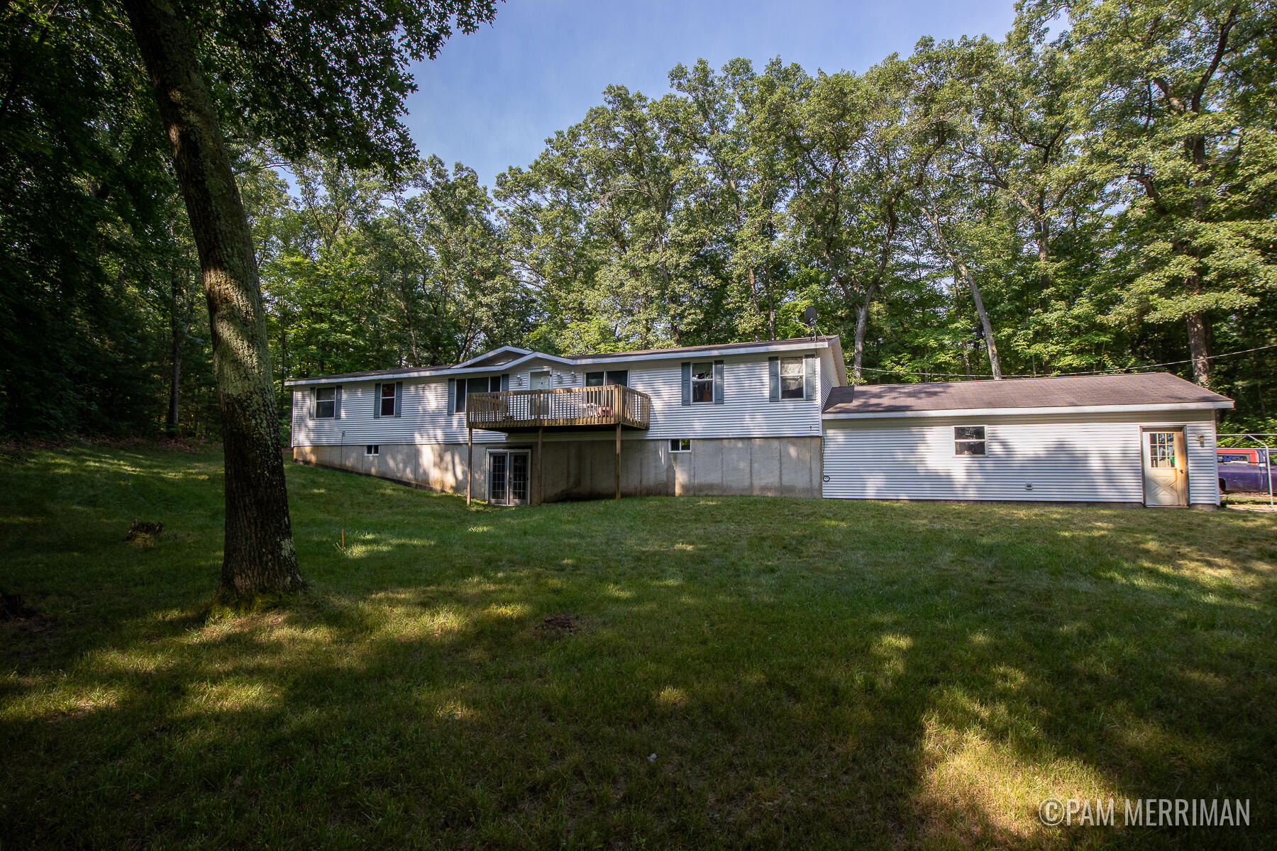 Photo 4 of 17 of 8647 Vista Drive mobile home