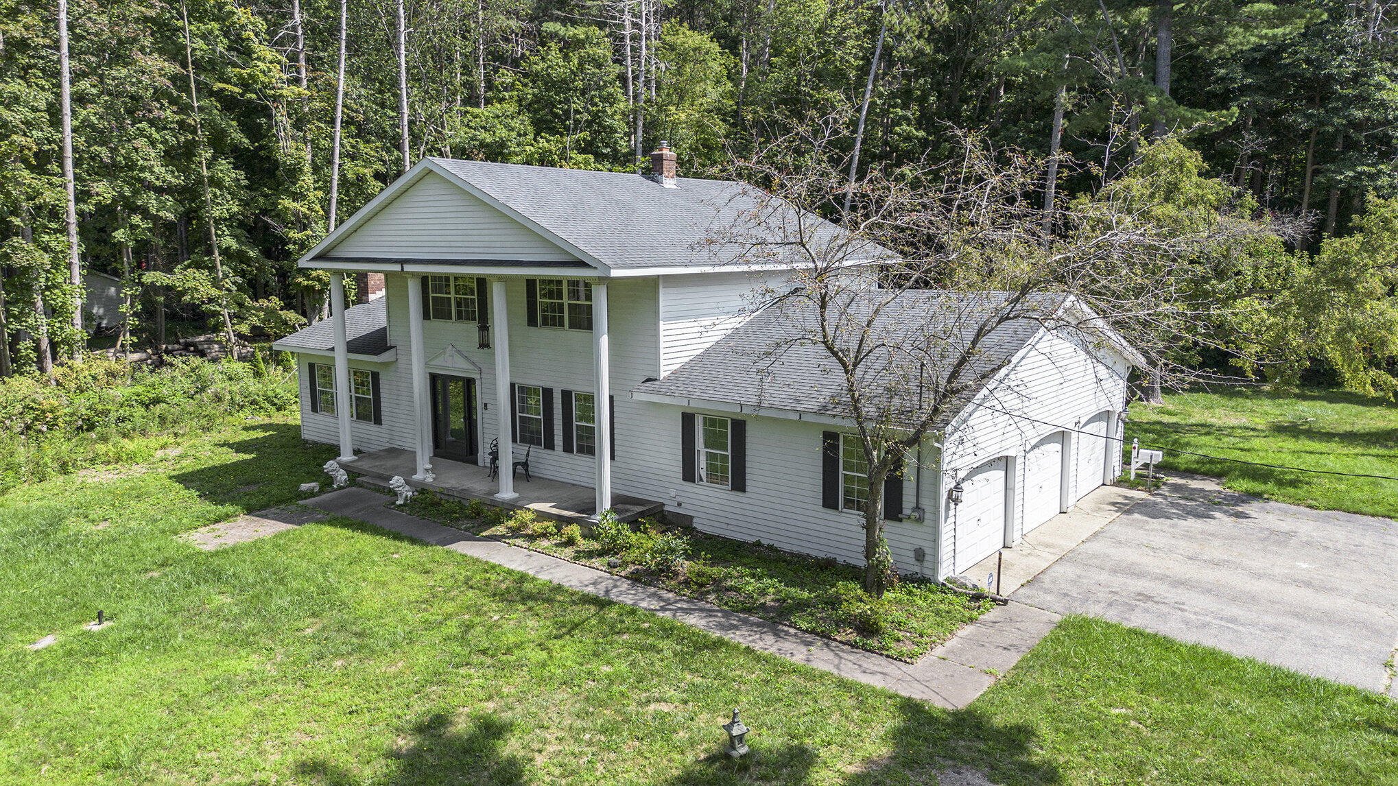 Photo 4 of 43 of 8930 Hanna Lake Avenue SE house