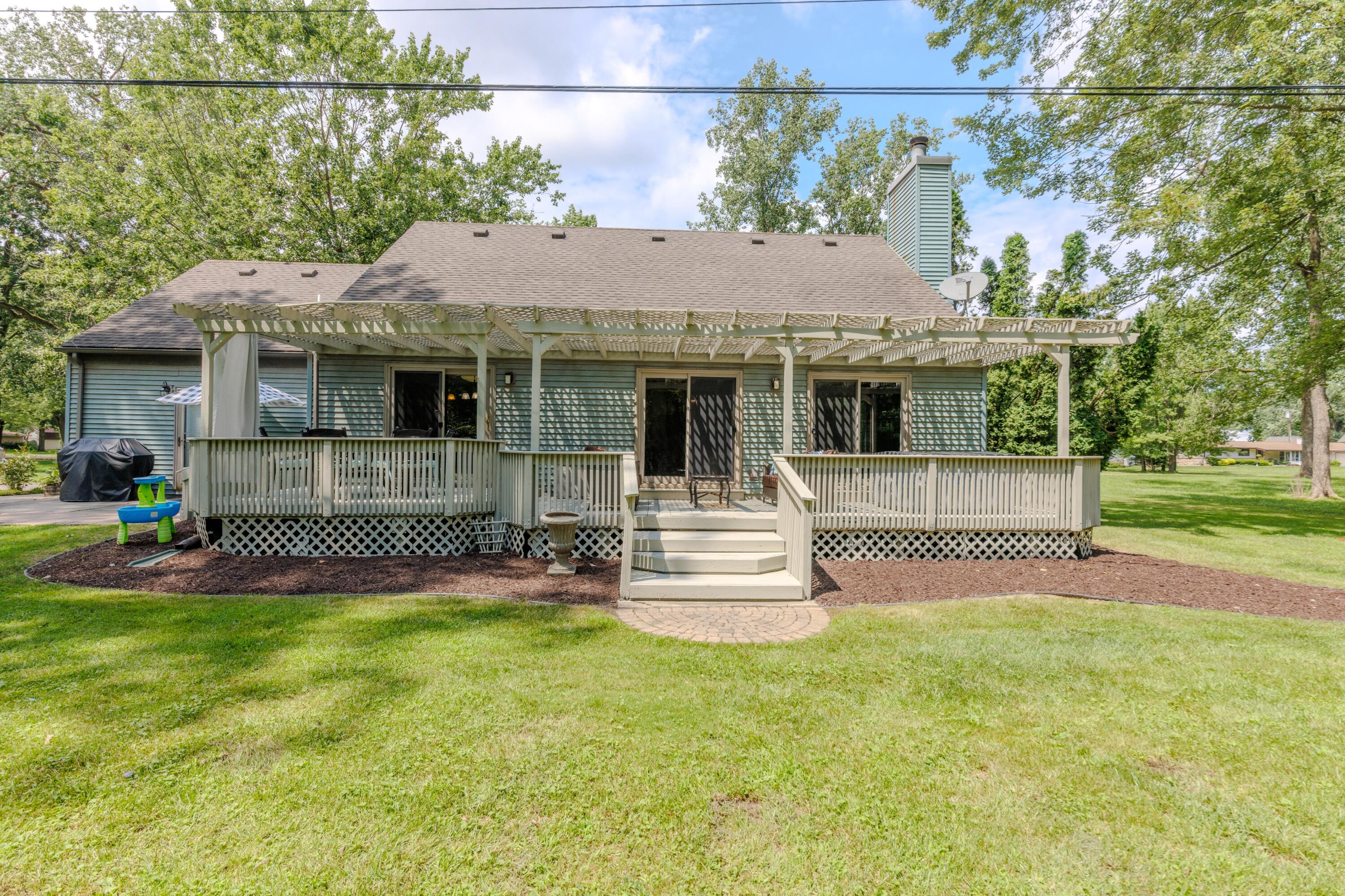 Photo 43 of 51 of 47129 Maben Road house