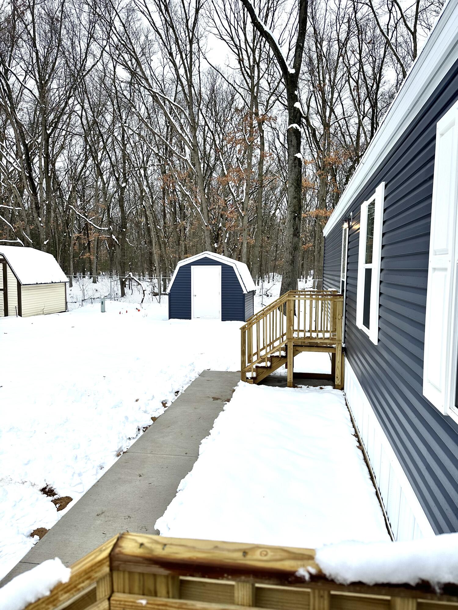 Photo 3 of 46 of 3502 Beech Lane mobile home