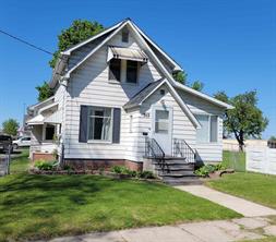 Photo 1 of 26 of 302 W Johnson Street house