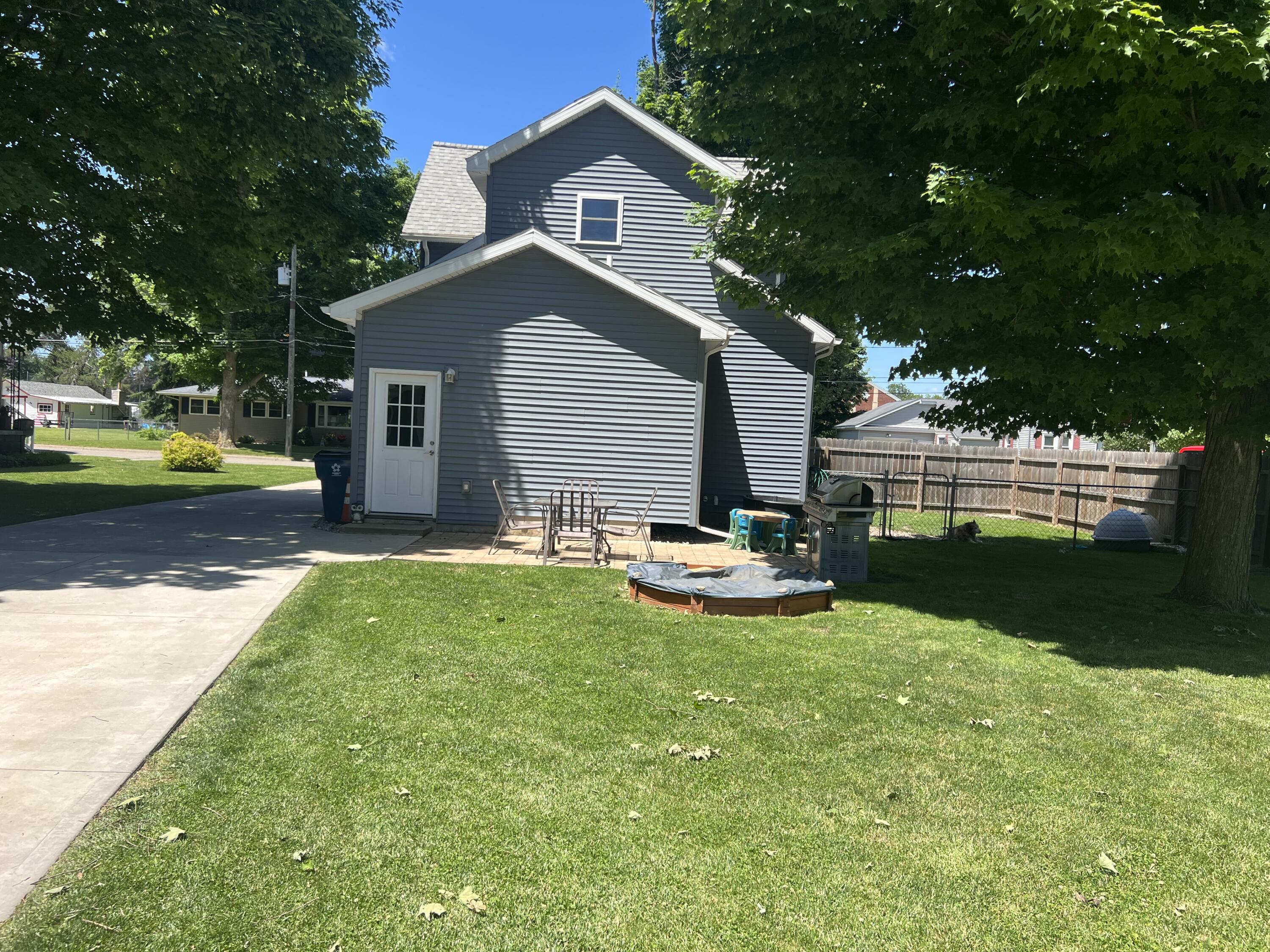 Photo 6 of 7 of 31 Pelton Avenue house