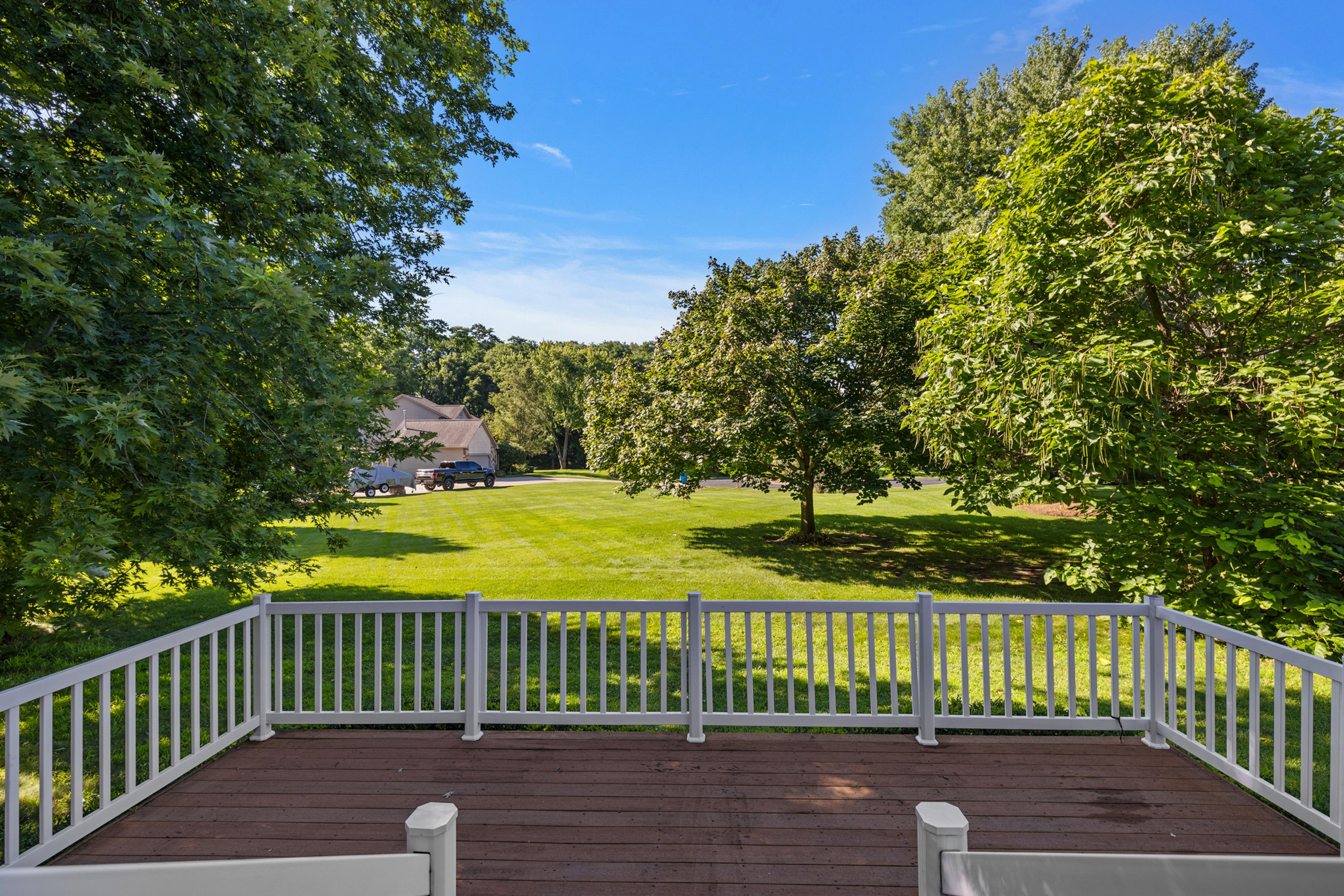 Photo 3 of 62 of 170 Liza Lane house