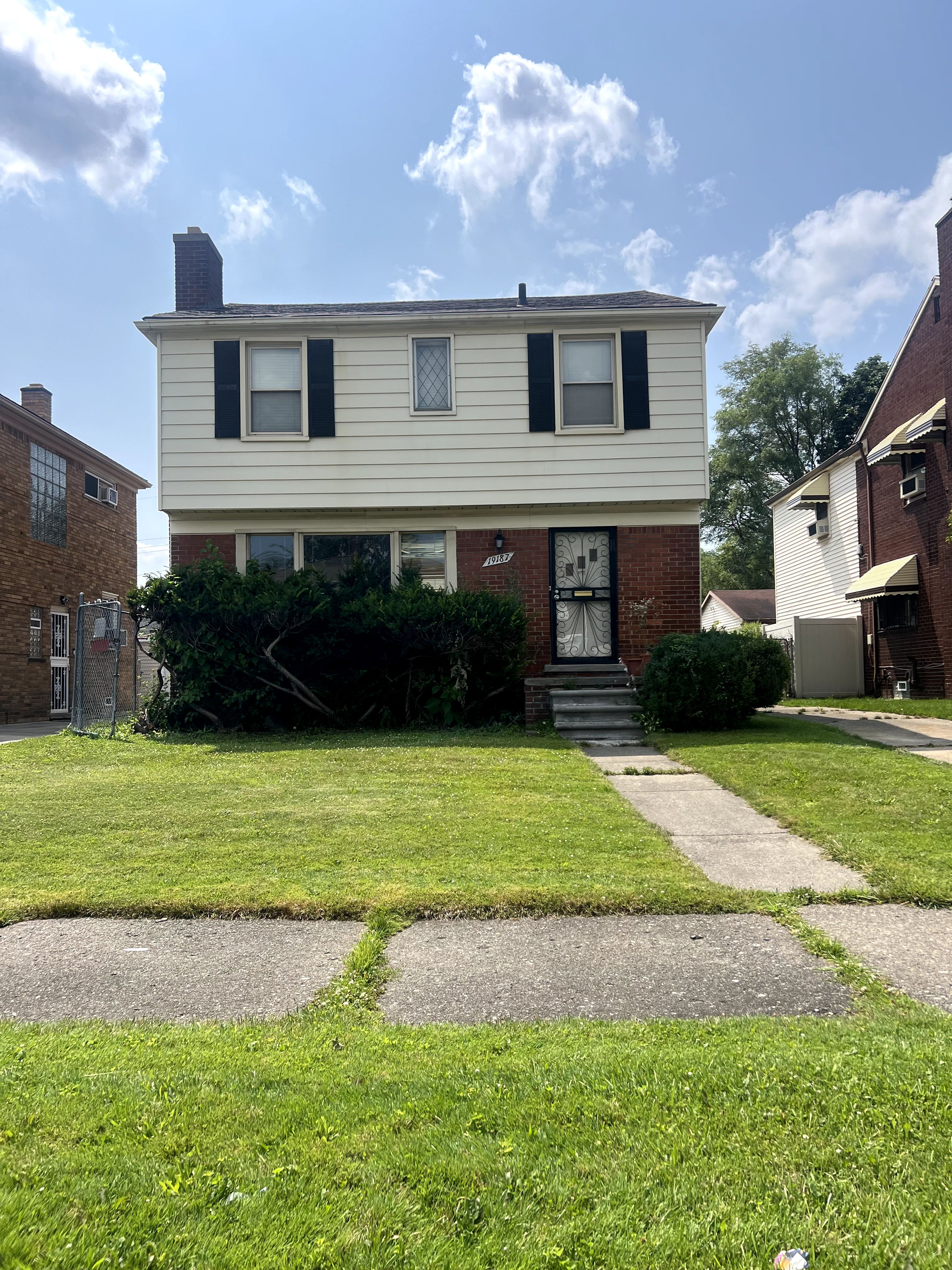 Photo 1 of 1 of 19187 COYLE Street house