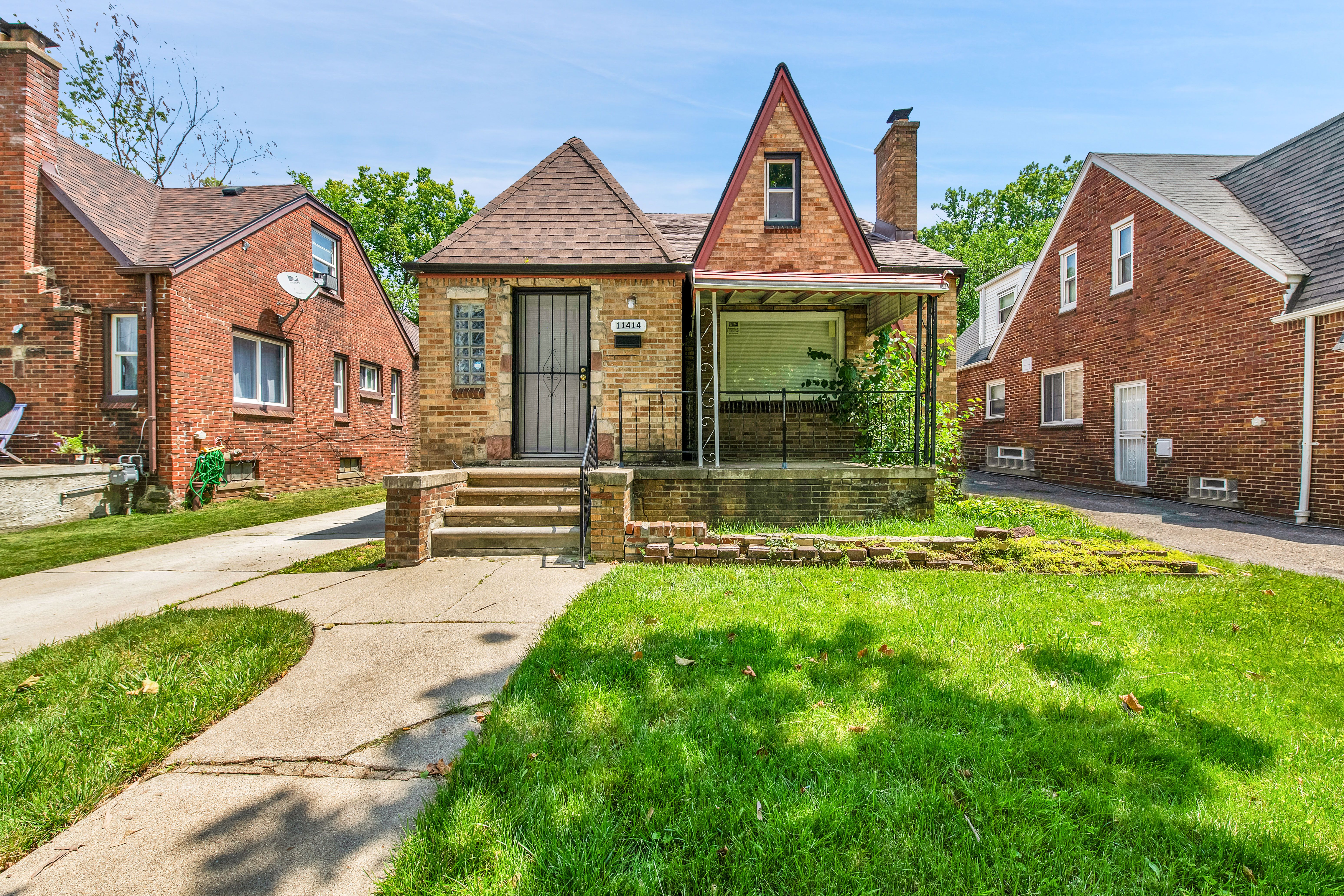 Photo 21 of 36 of 11414 WARD Street house