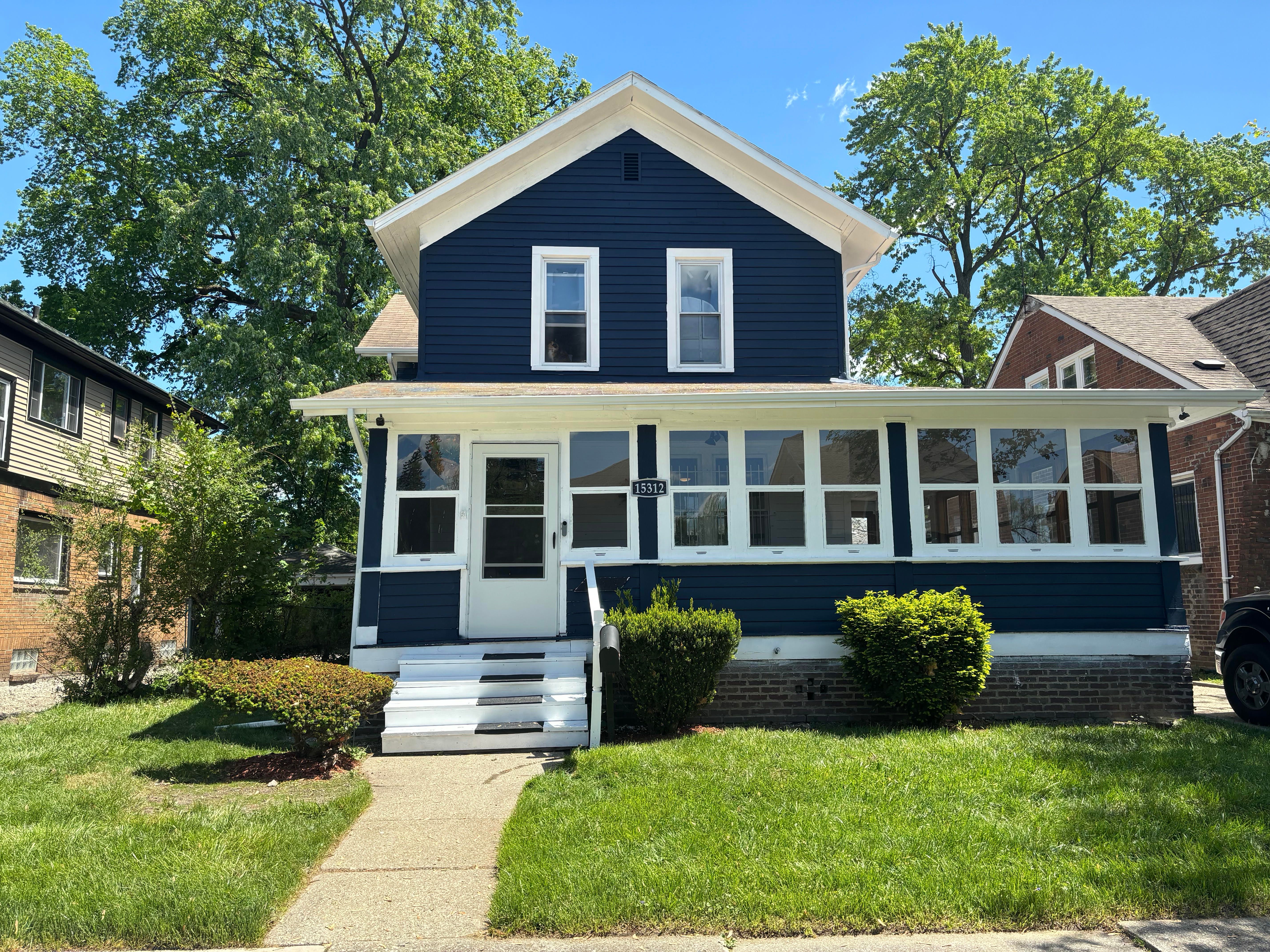 Photo 1 of 24 of 15312 Murray Hill Street house