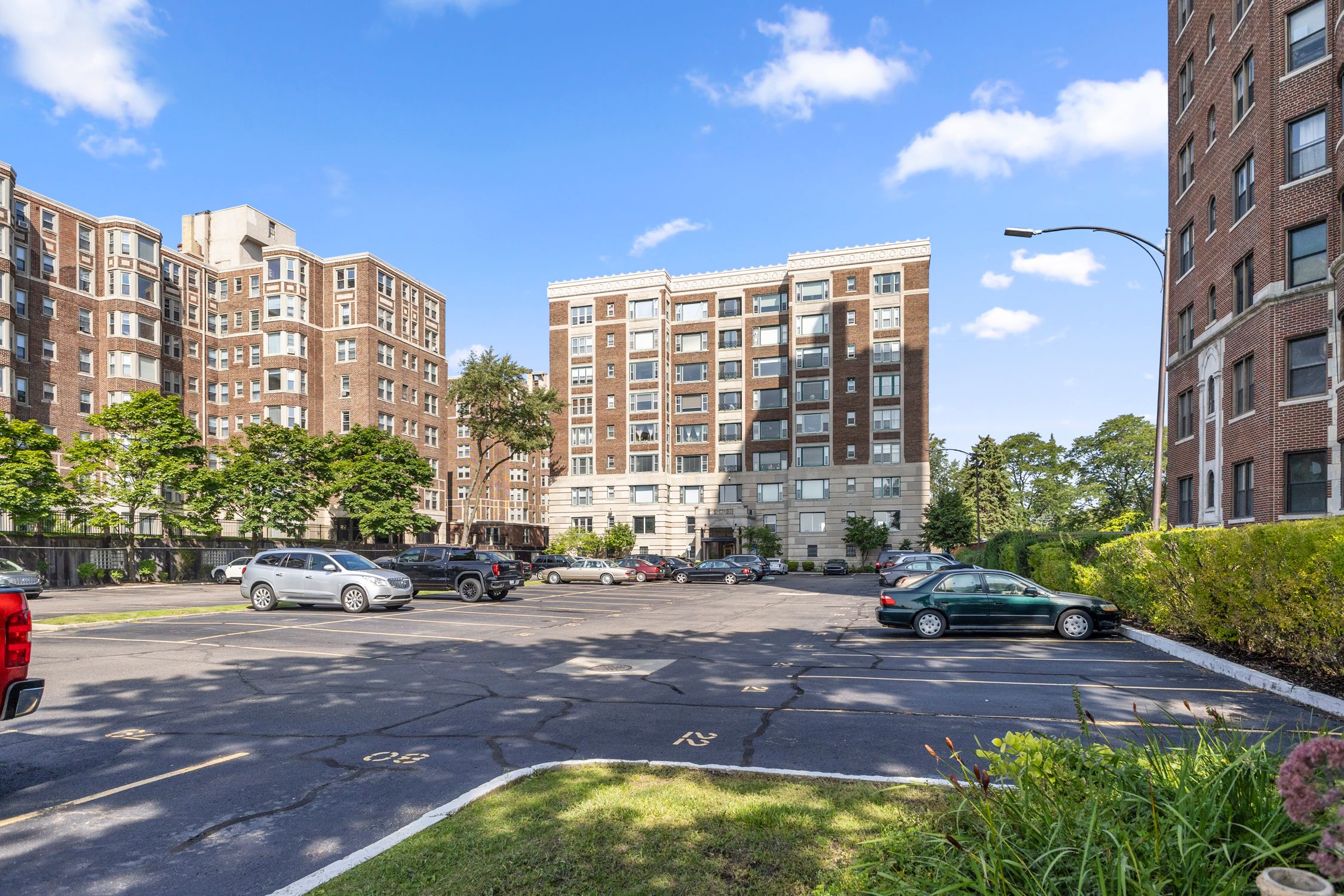 Photo 43 of 66 of 8120 E JEFFERSON Avenue 6k condo