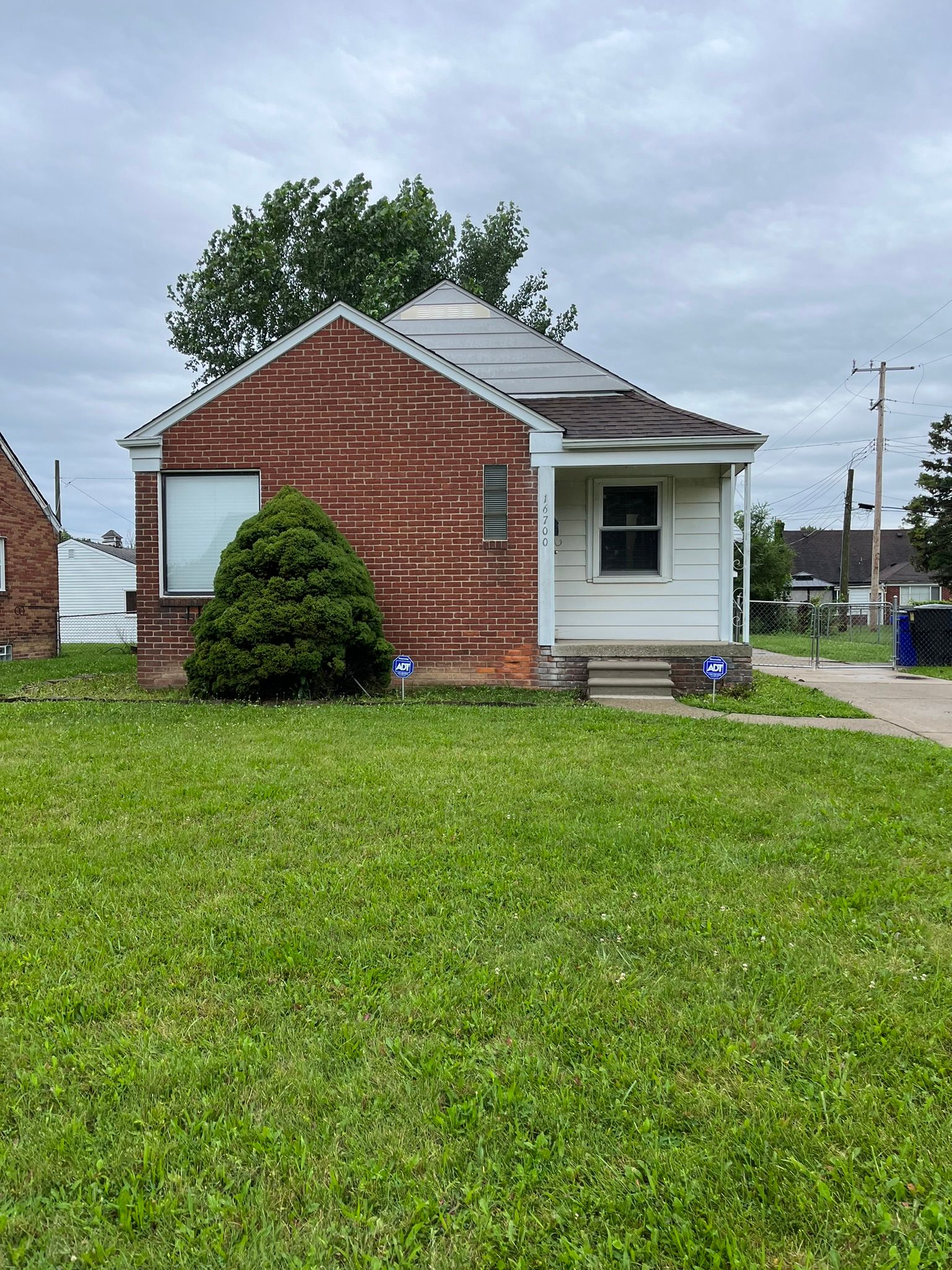 Photo 1 of 21 of 16700 EASTBURN Street house