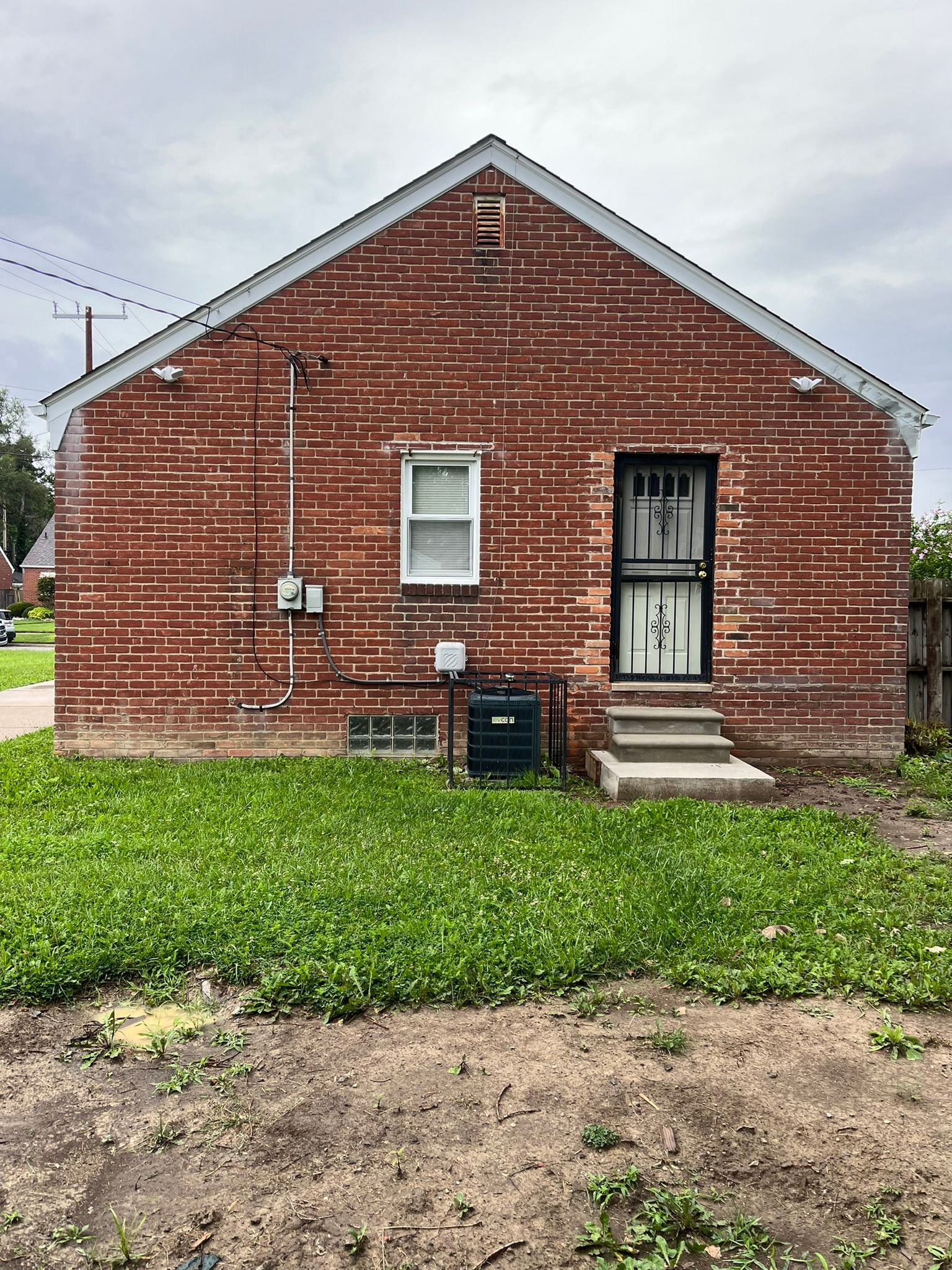 Photo 21 of 21 of 16700 EASTBURN Street house