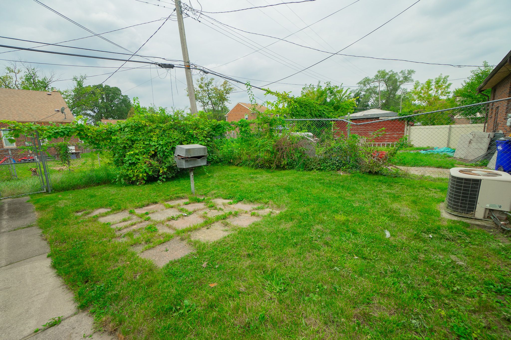 Photo 42 of 43 of 14941 FREELAND Street house