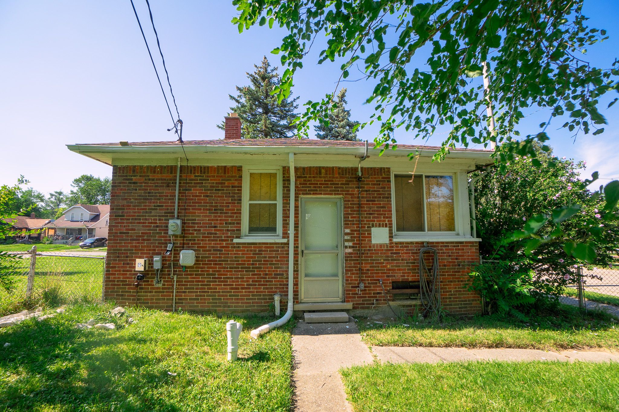 Photo 18 of 19 of 13150 GLENFIELD Street house