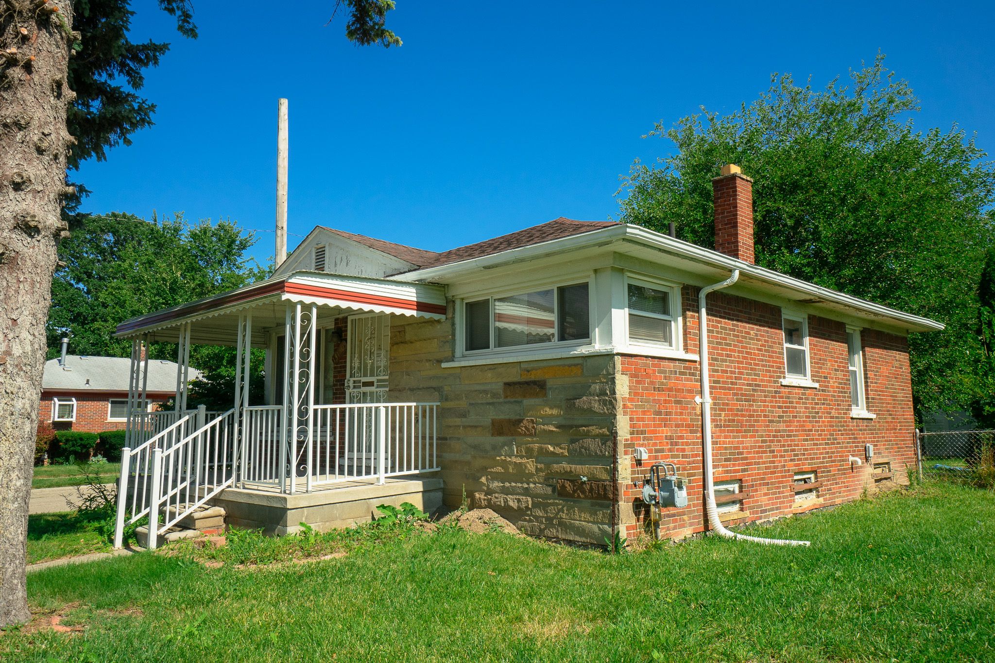 Photo 2 of 19 of 13150 GLENFIELD Street house