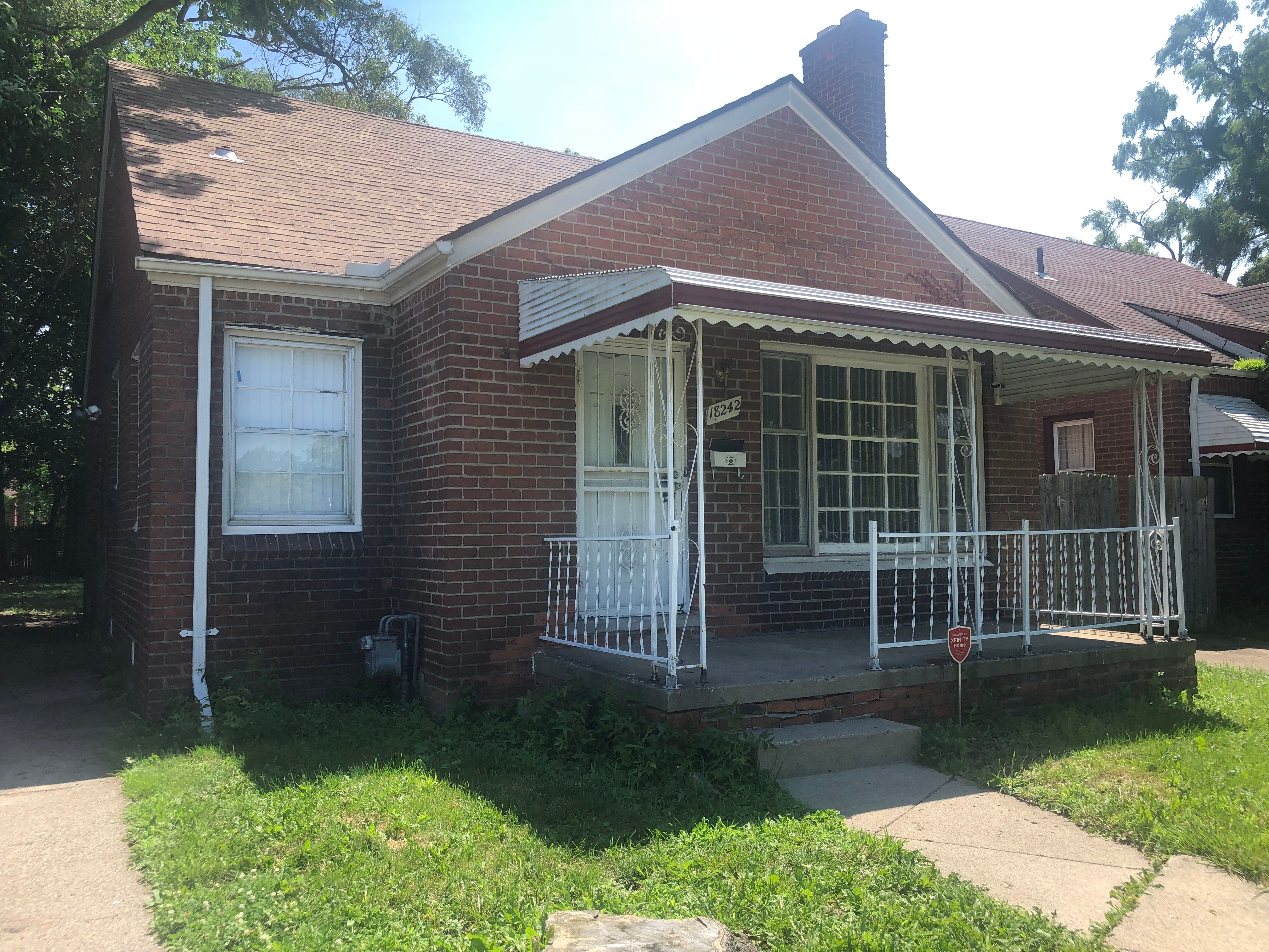 Photo 1 of 22 of 18242 COYLE Street house