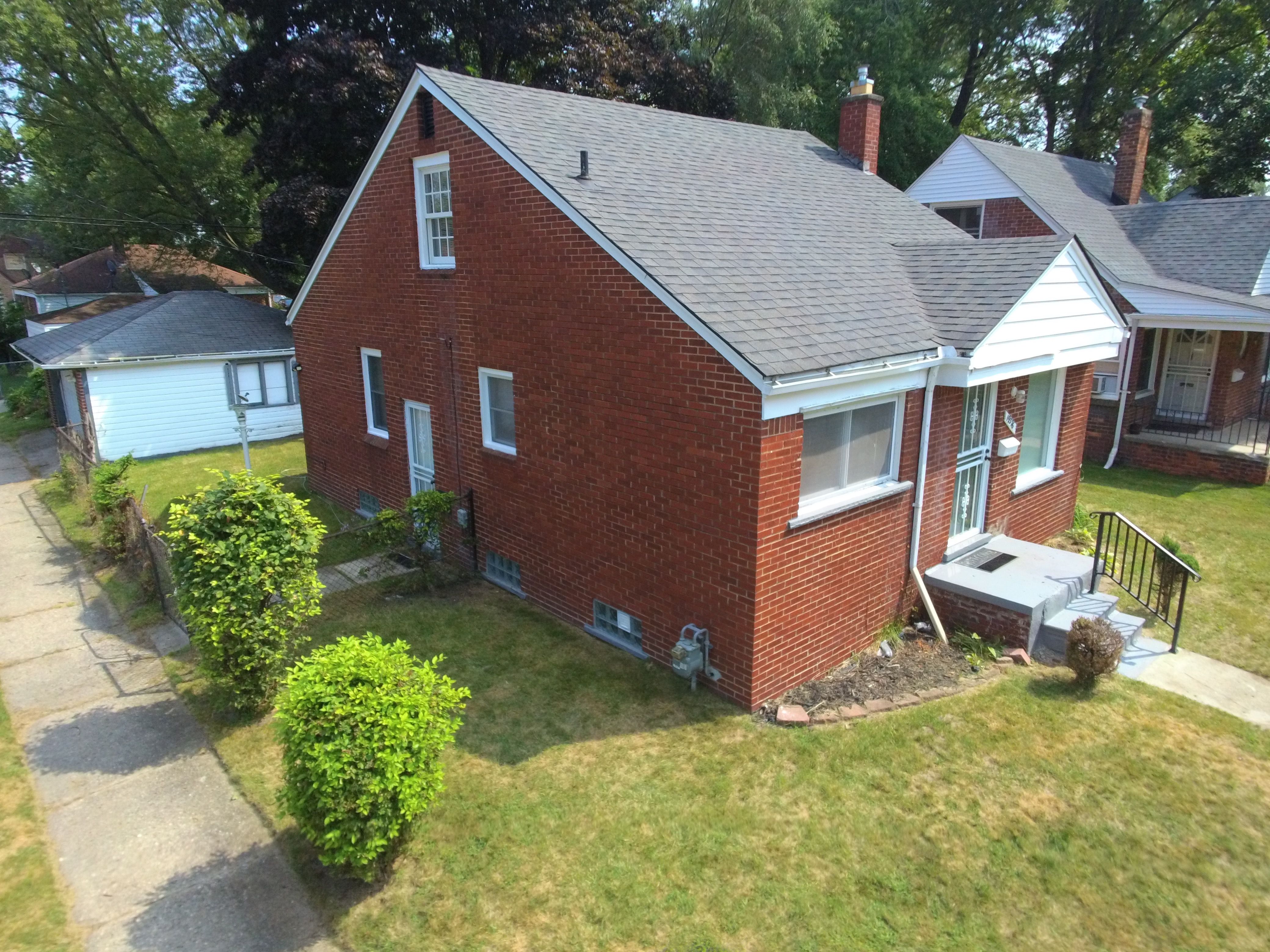 Photo 1 of 13 of 19376 BRAILE Street house