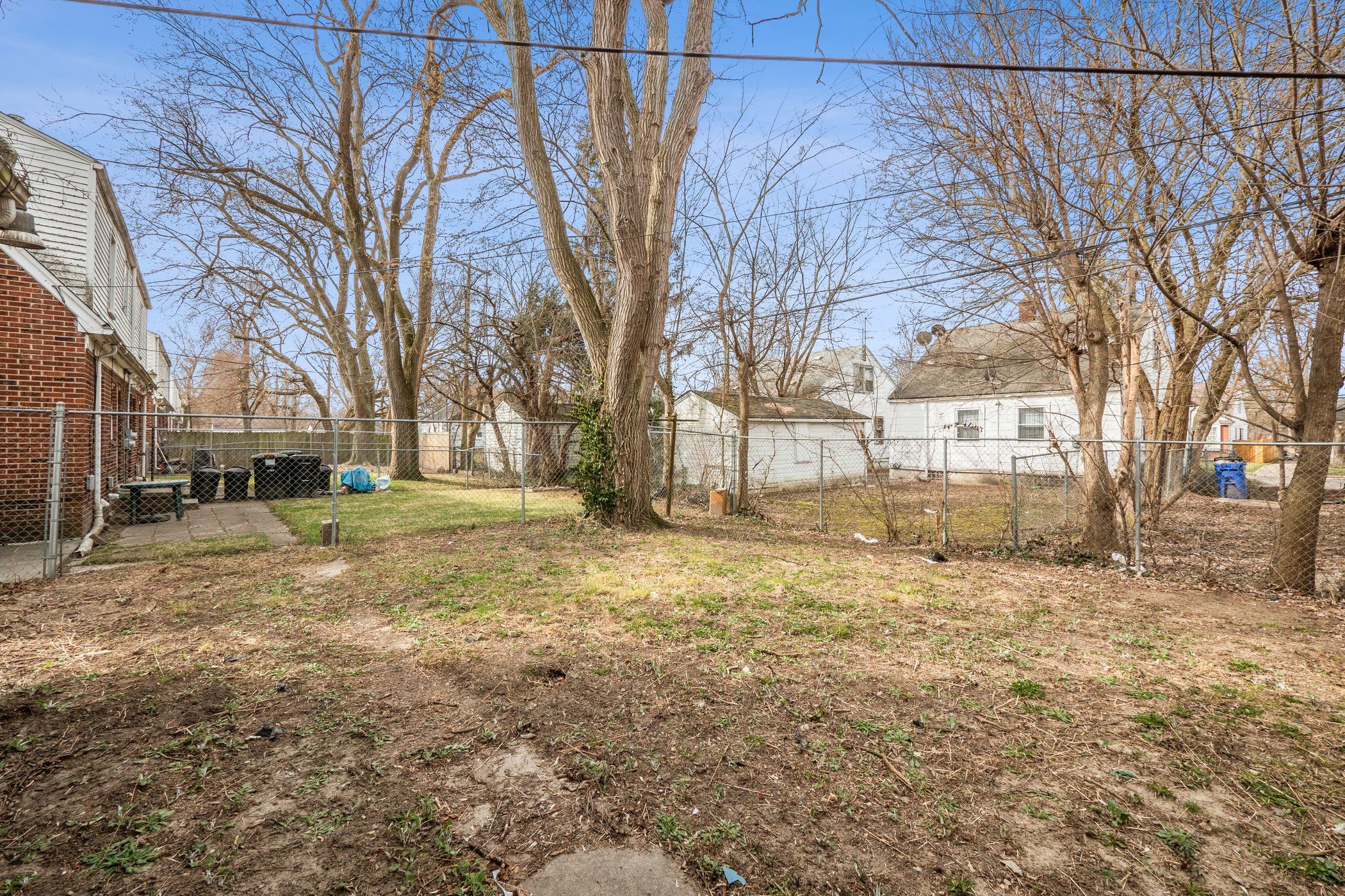 Photo 9 of 11 of 18965 EVERGREEN Road house