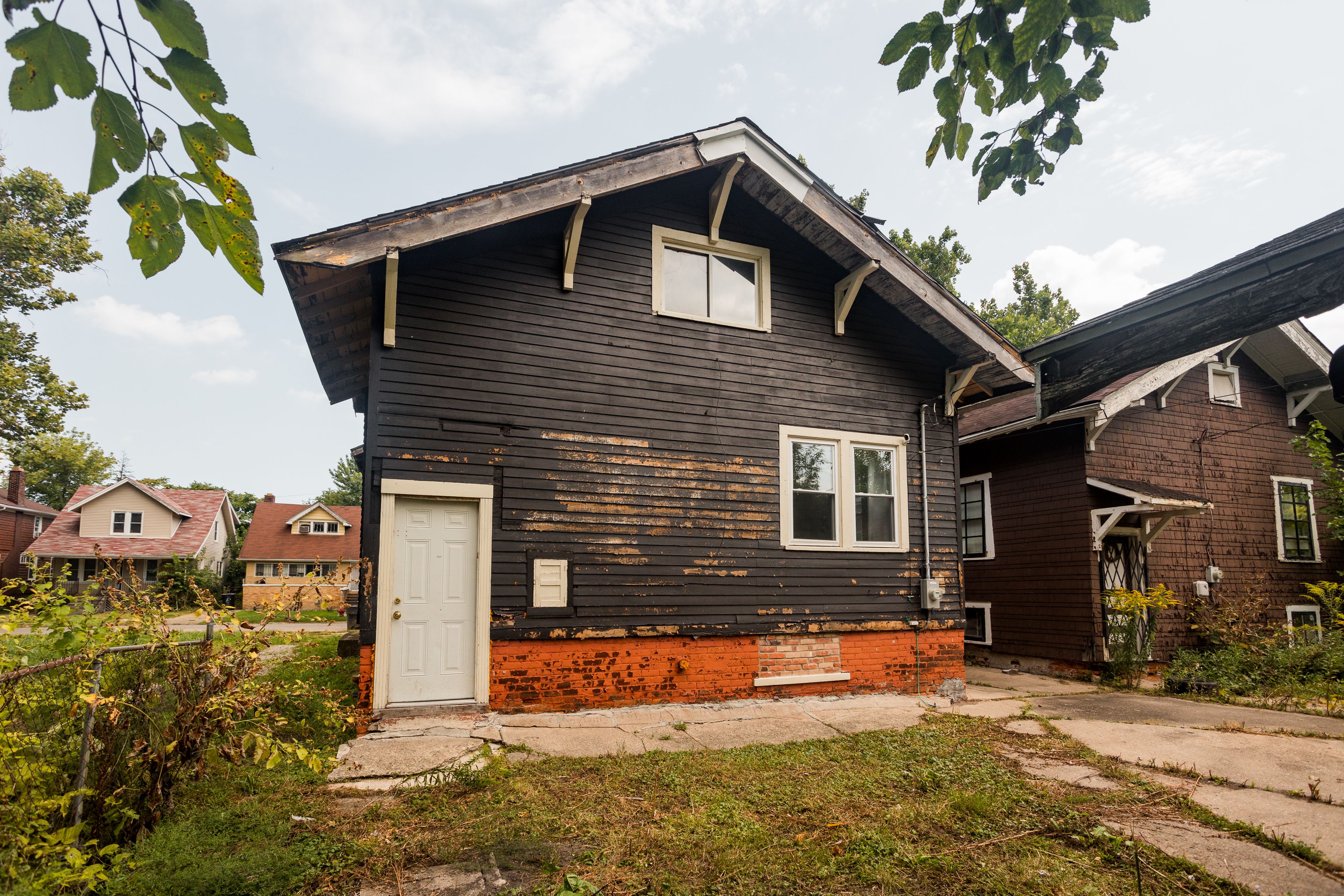 Photo 23 of 25 of 551 ALGONQUIN Street house