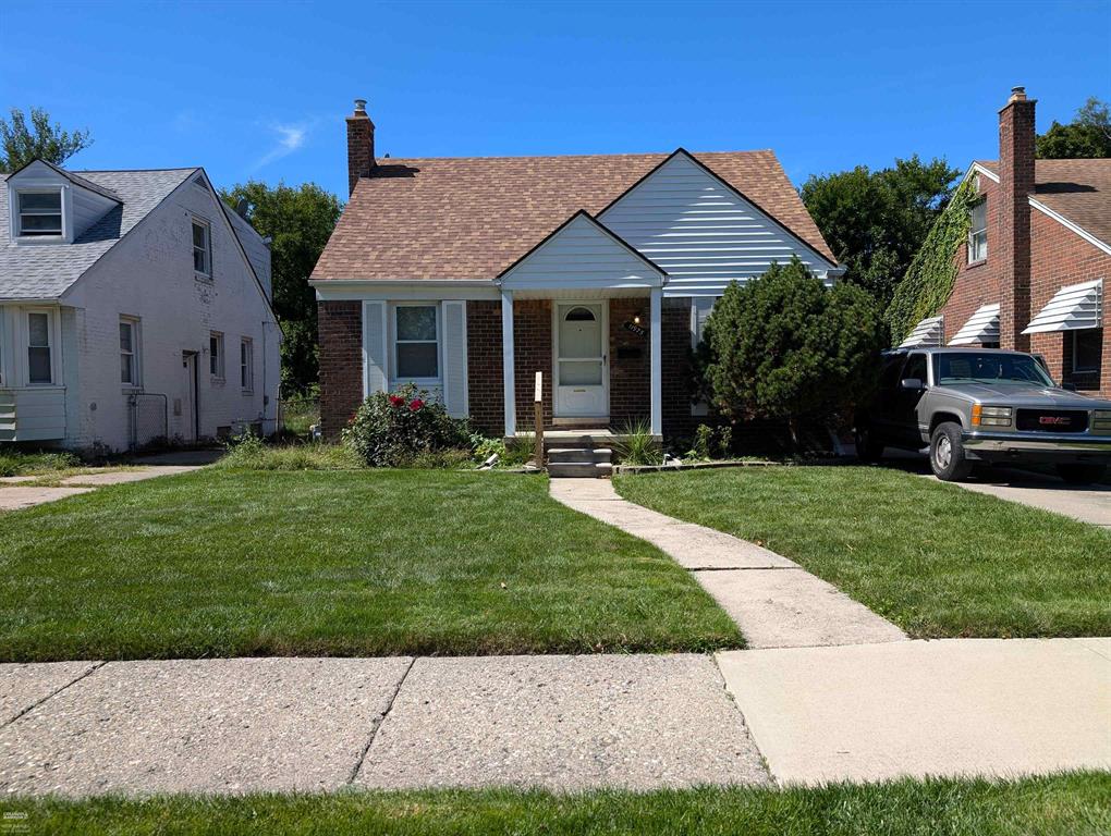 Photo 1 of 14 of 11975 Lakepointe Street house