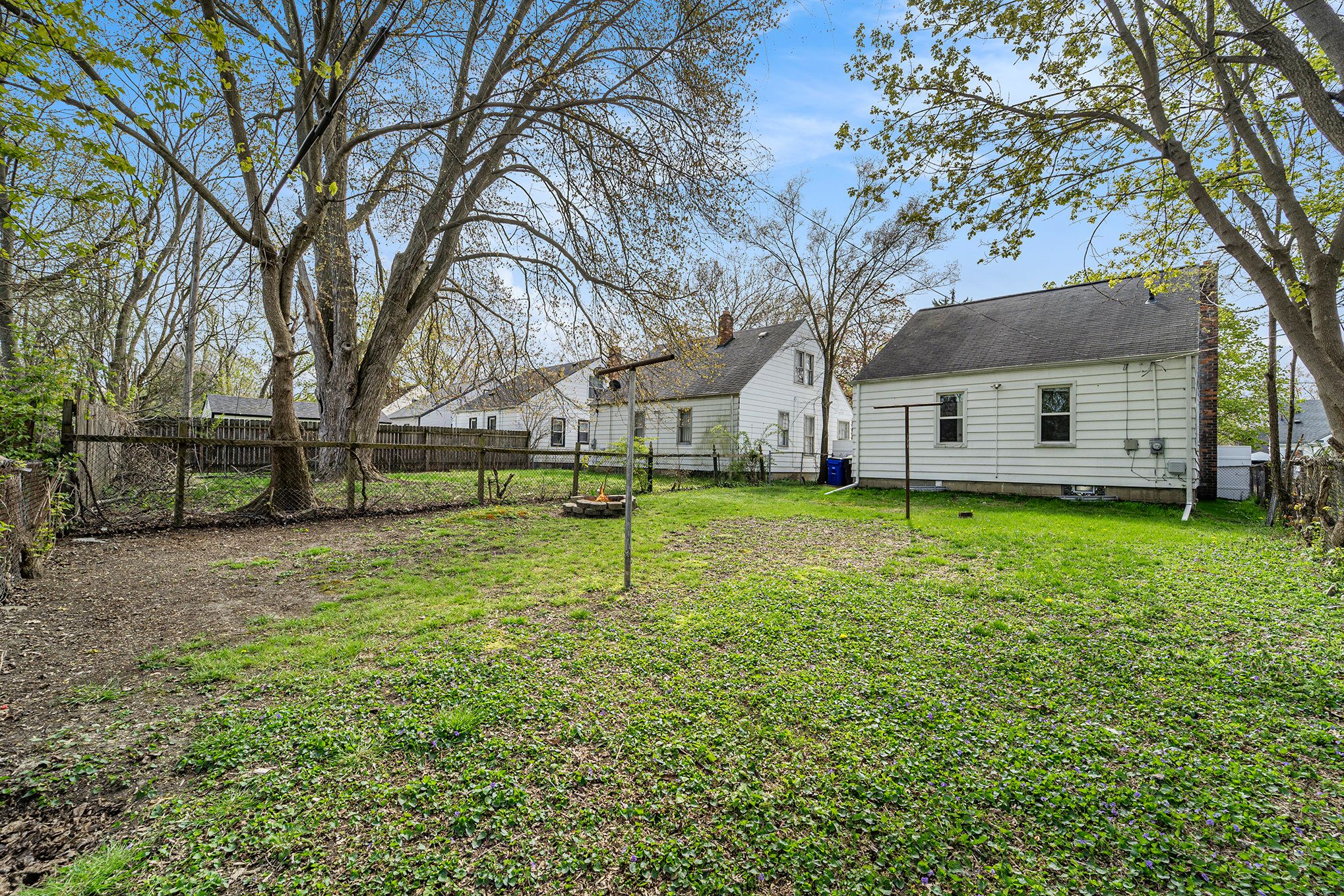 Photo 16 of 19 of 18550 BRAILE Street house