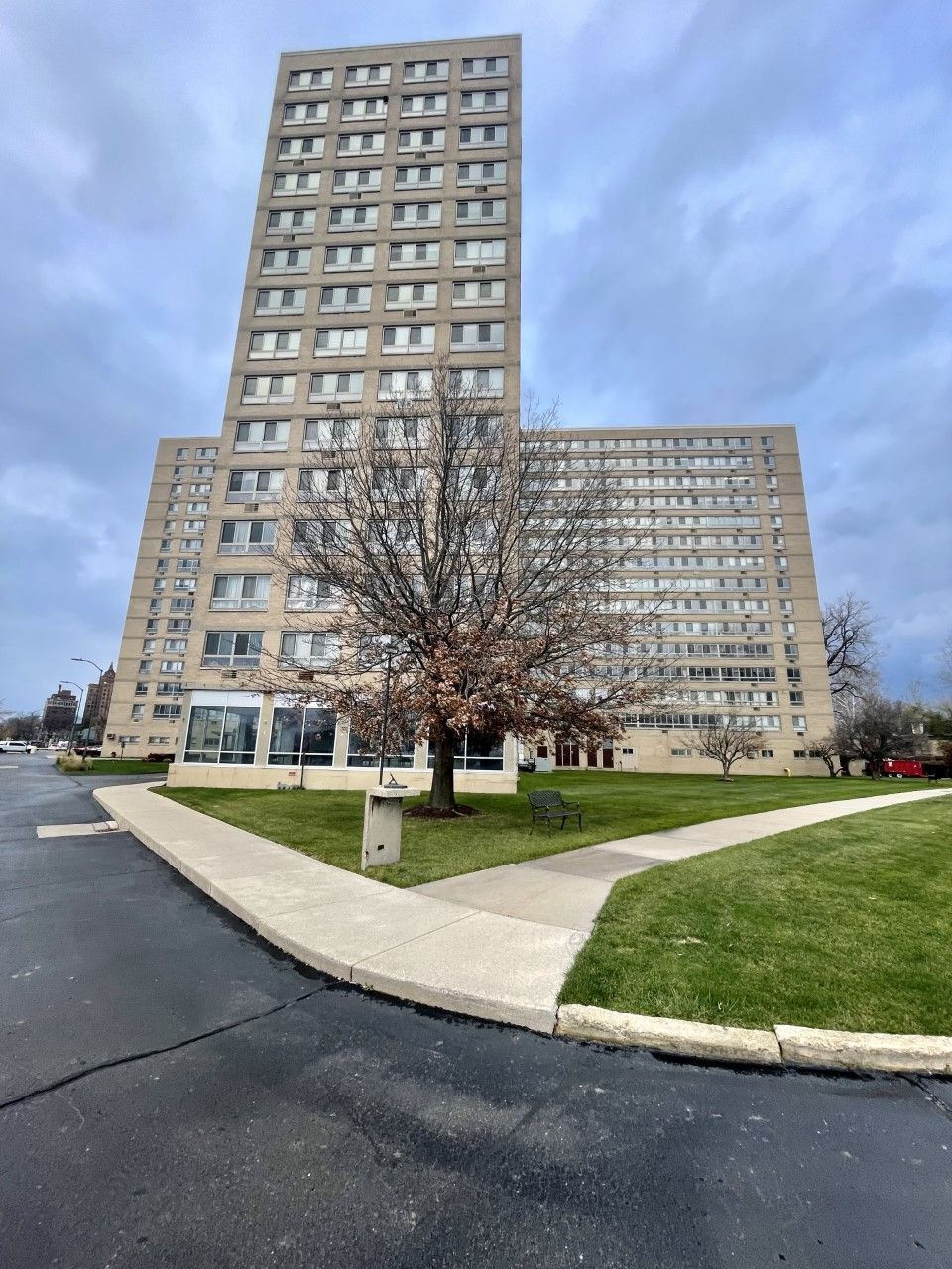 Photo 1 of 16 of 8900 E JEFFERSON Avenue 303 condo