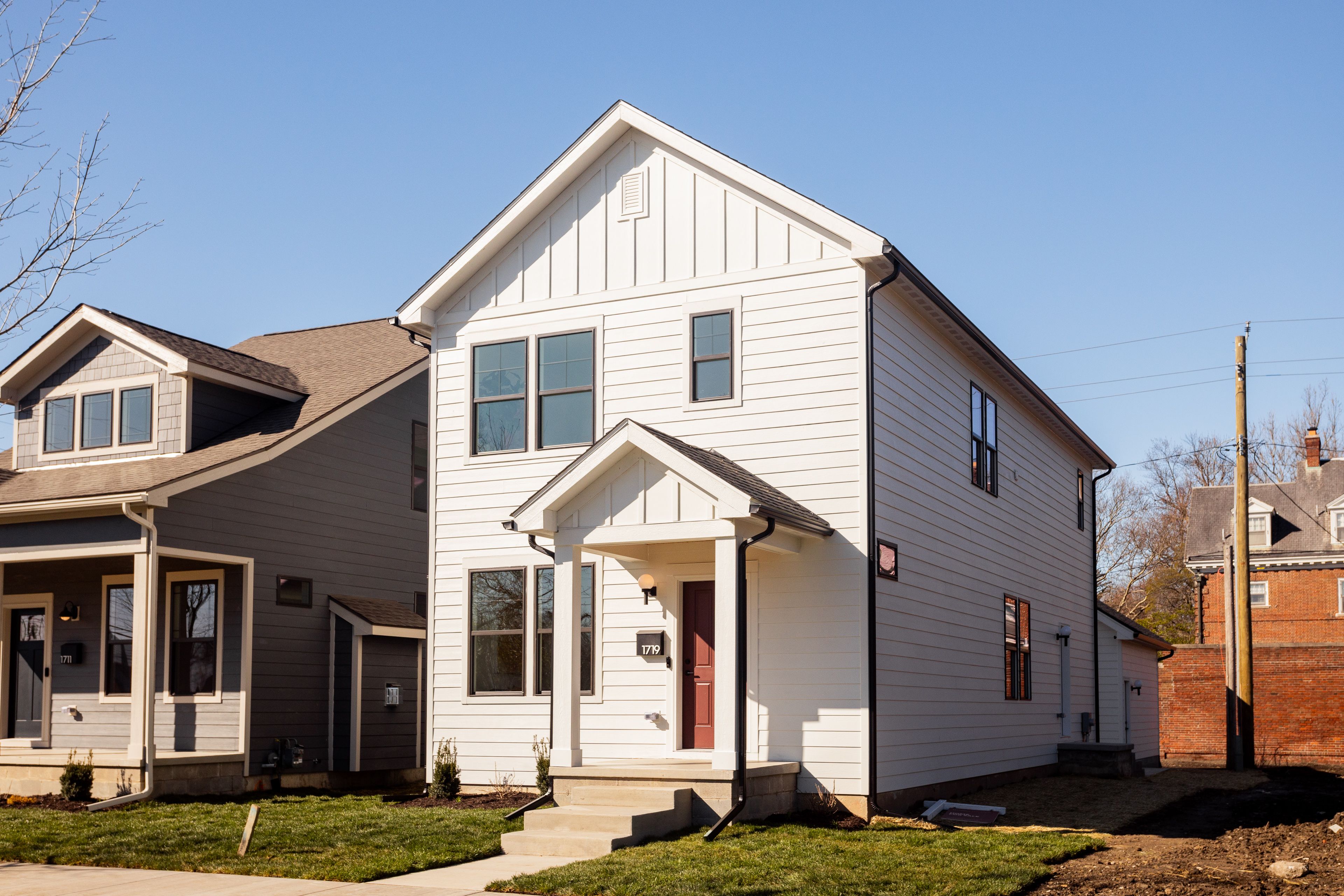 Photo 15 of 25 of 1746 FISCHER Street house