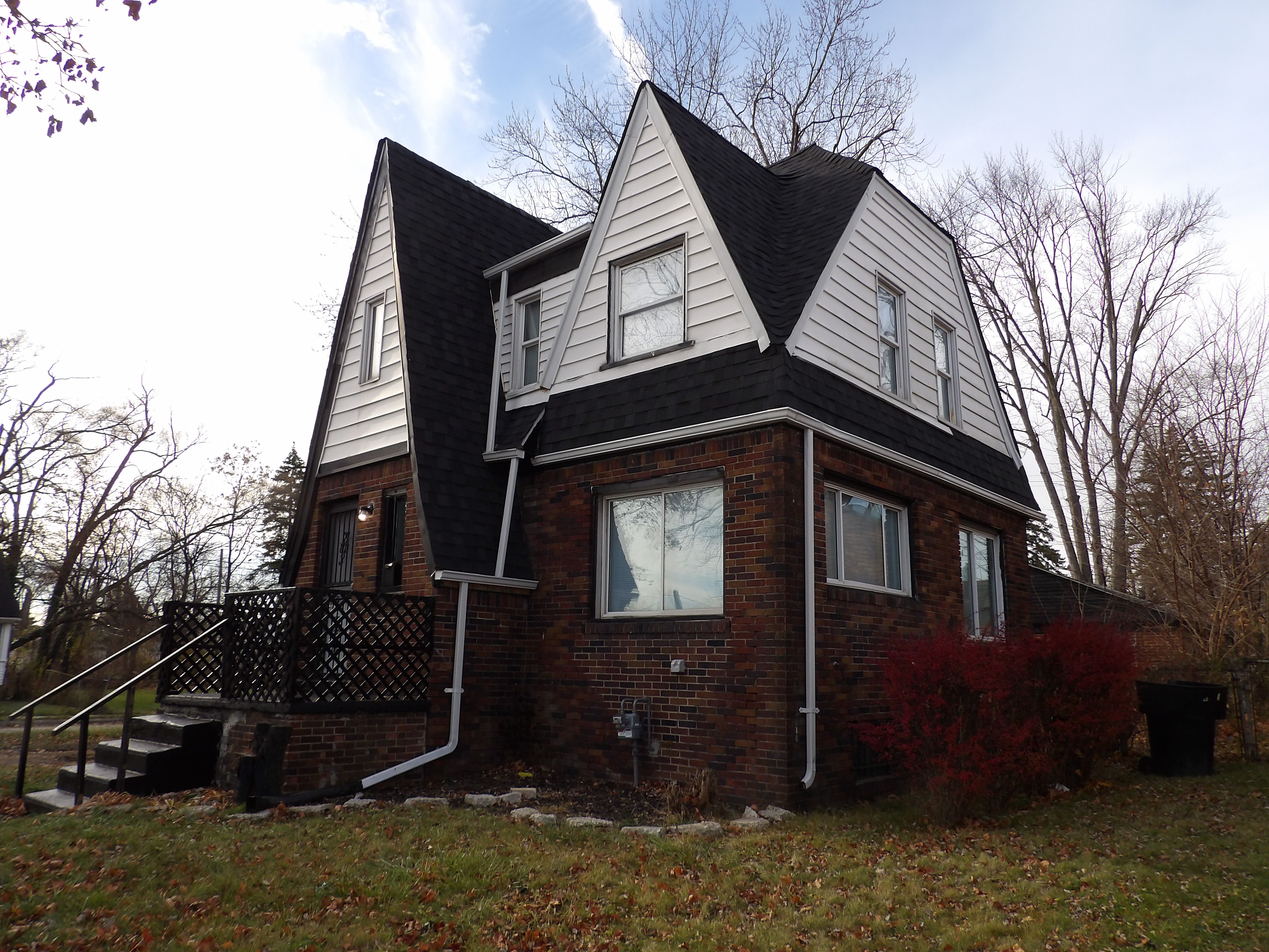 Photo 2 of 15 of 19005 GALLAGHER Street house