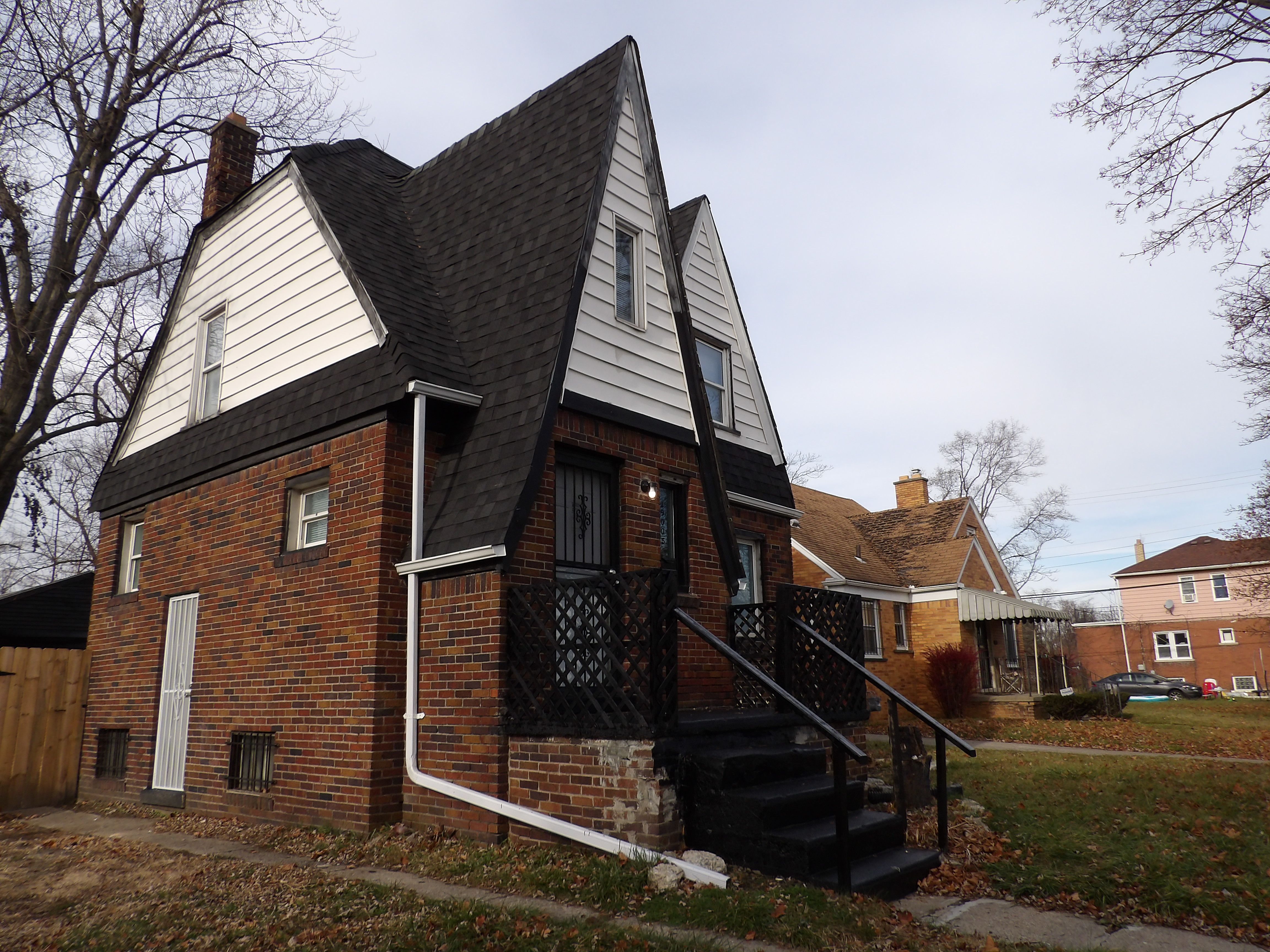 Photo 3 of 15 of 19005 GALLAGHER Street house