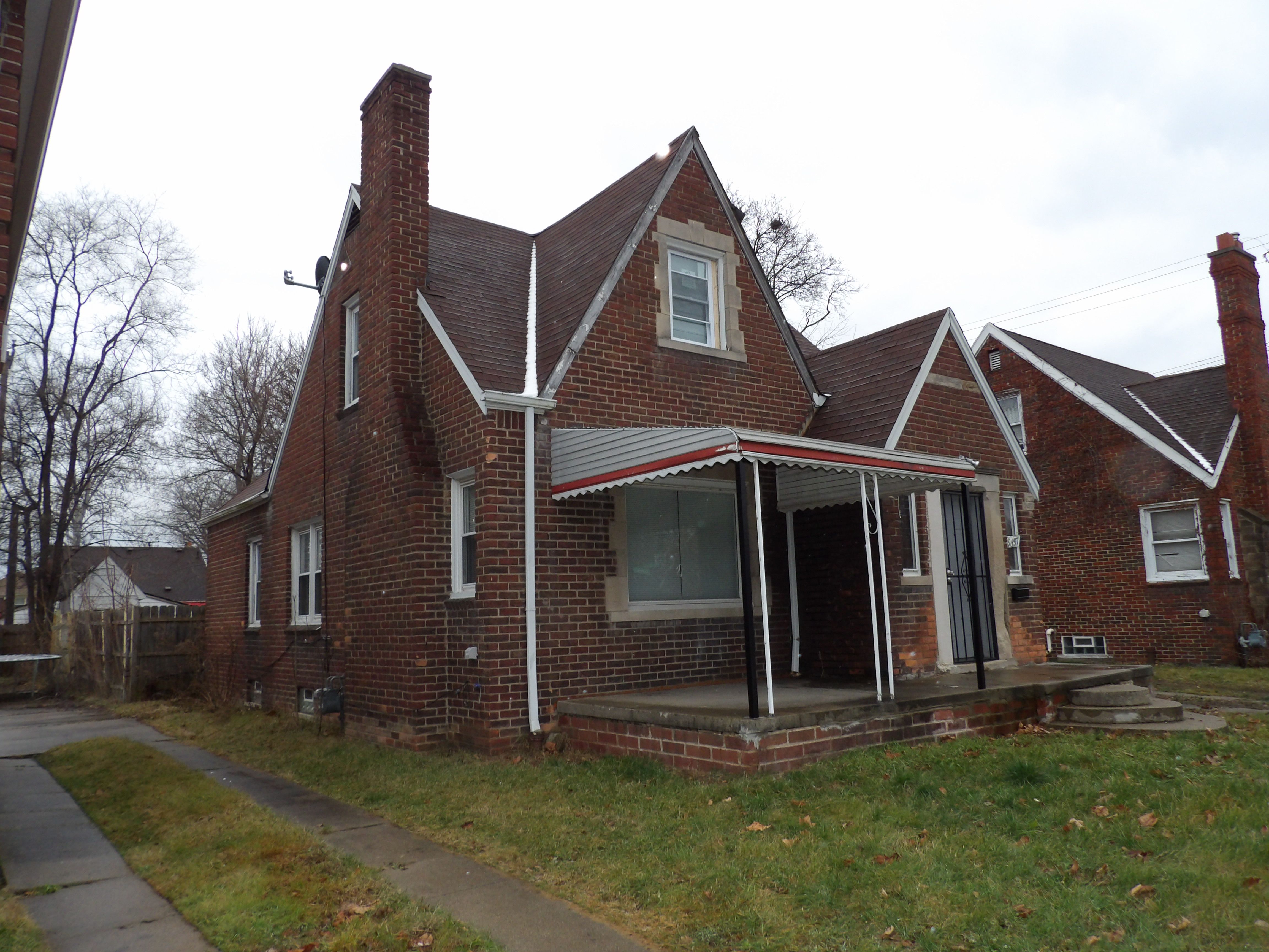 Photo 2 of 17 of 19497 FREELAND Street house