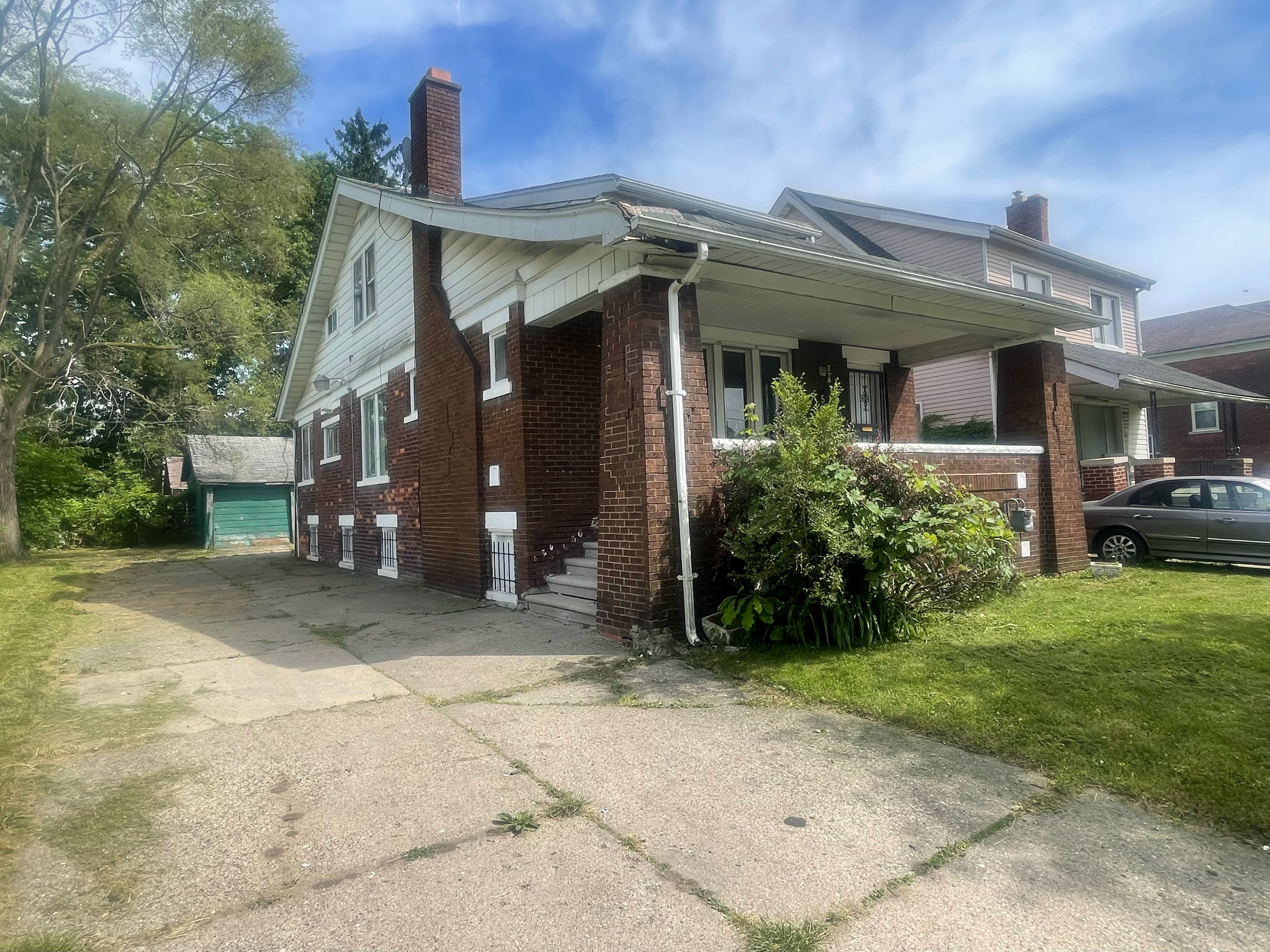 Photo 1 of 21 of 5545 RIDGEWOOD Street house