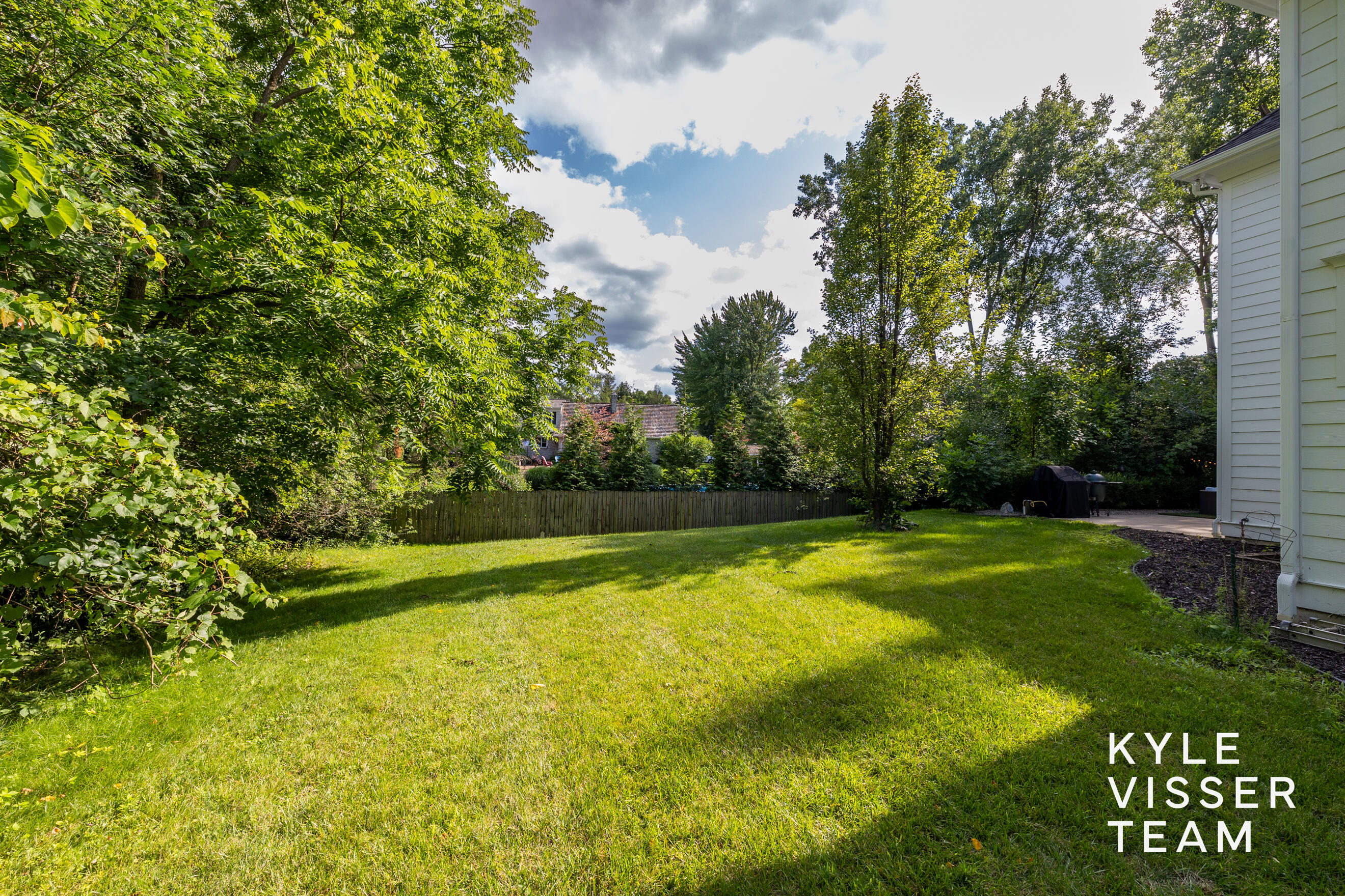 Photo 67 of 71 of 3040 Reeds Lake Boulevard SE house