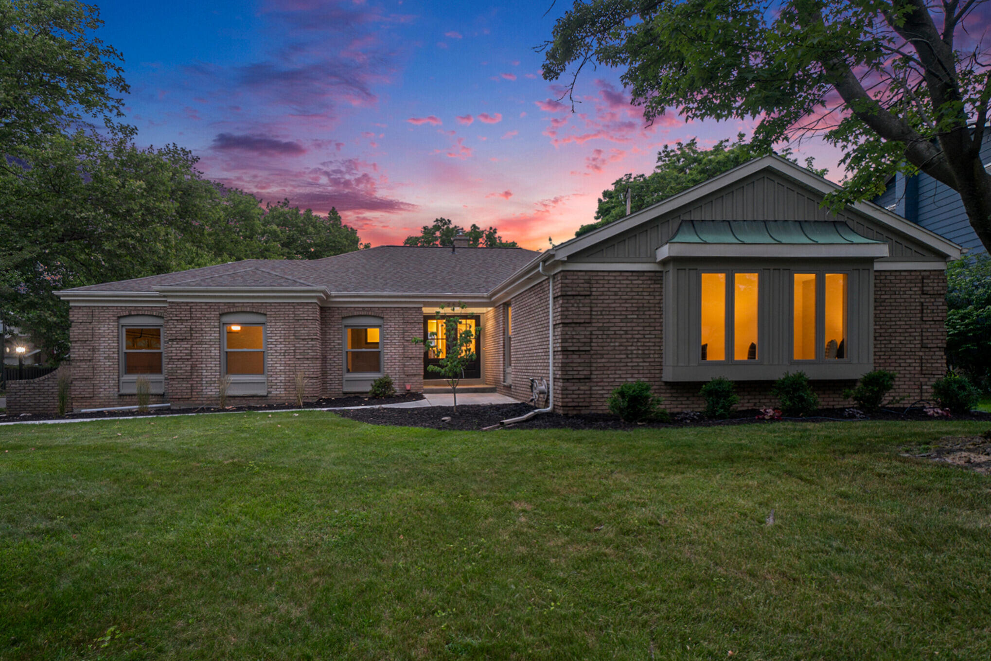 Photo 1 of 44 of 2627 Berwyck Road SE house