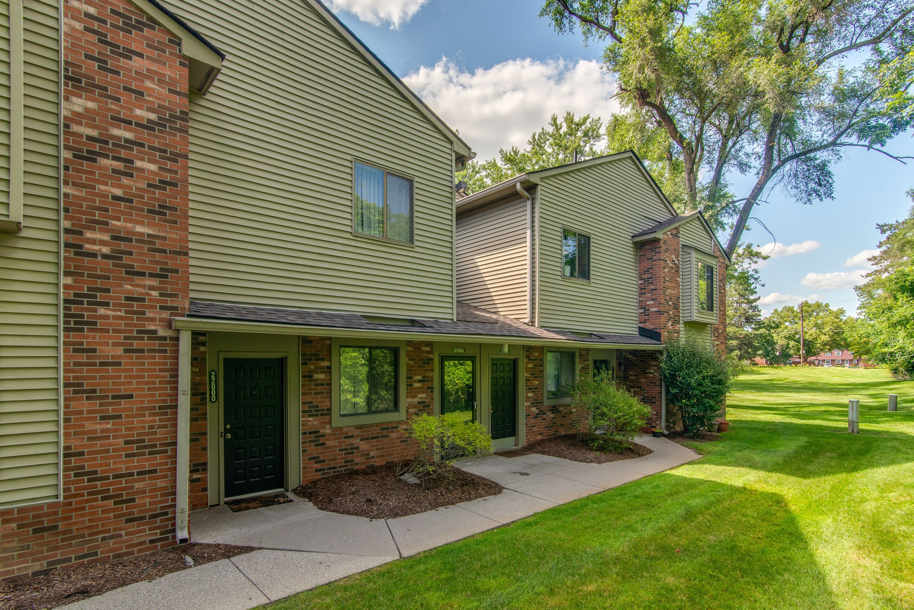 Photo 1 of 21 of 21980 INDIAN CREEK Drive condo