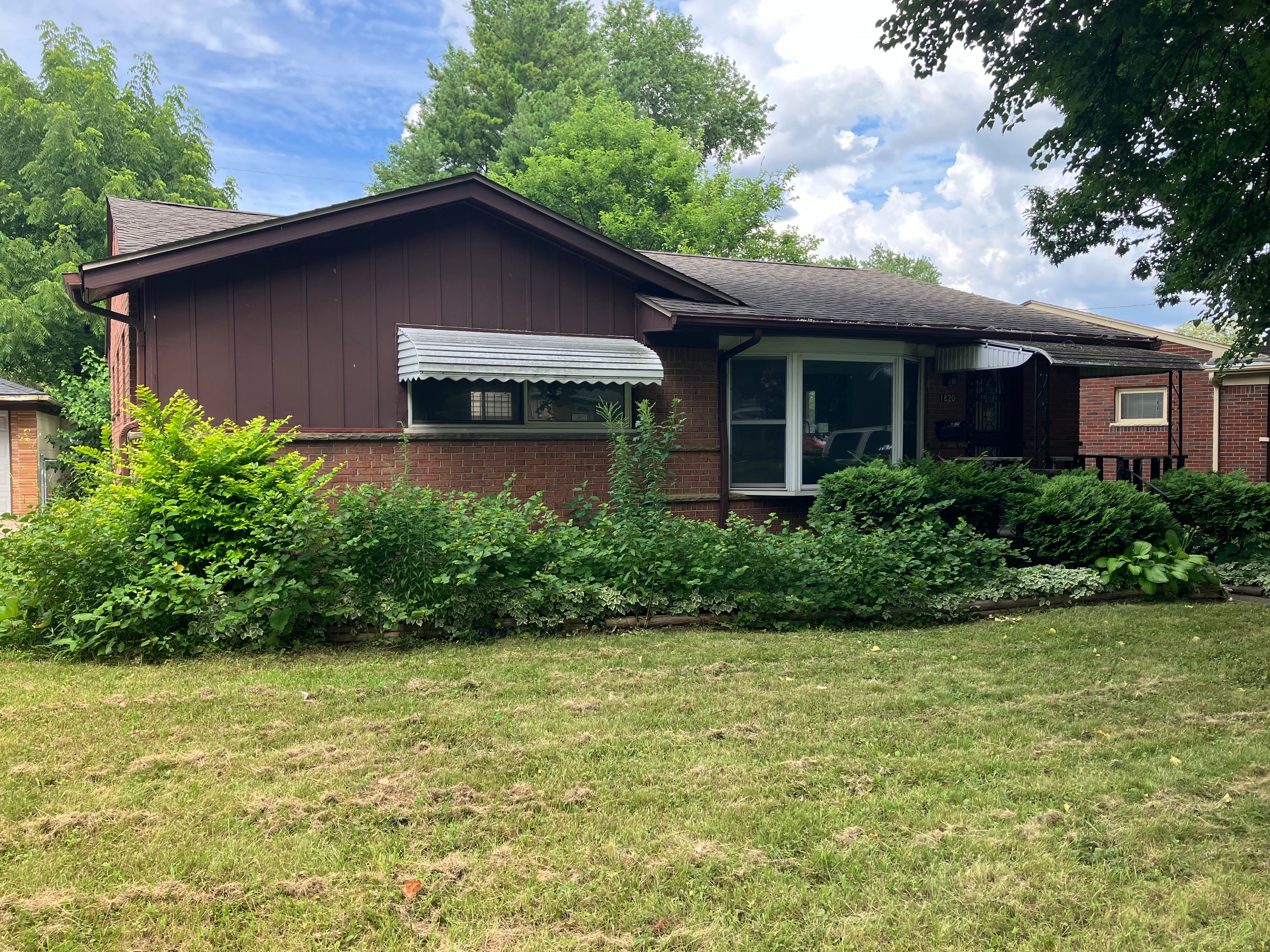 Photo 2 of 10 of 1820 MARLOWE Drive house