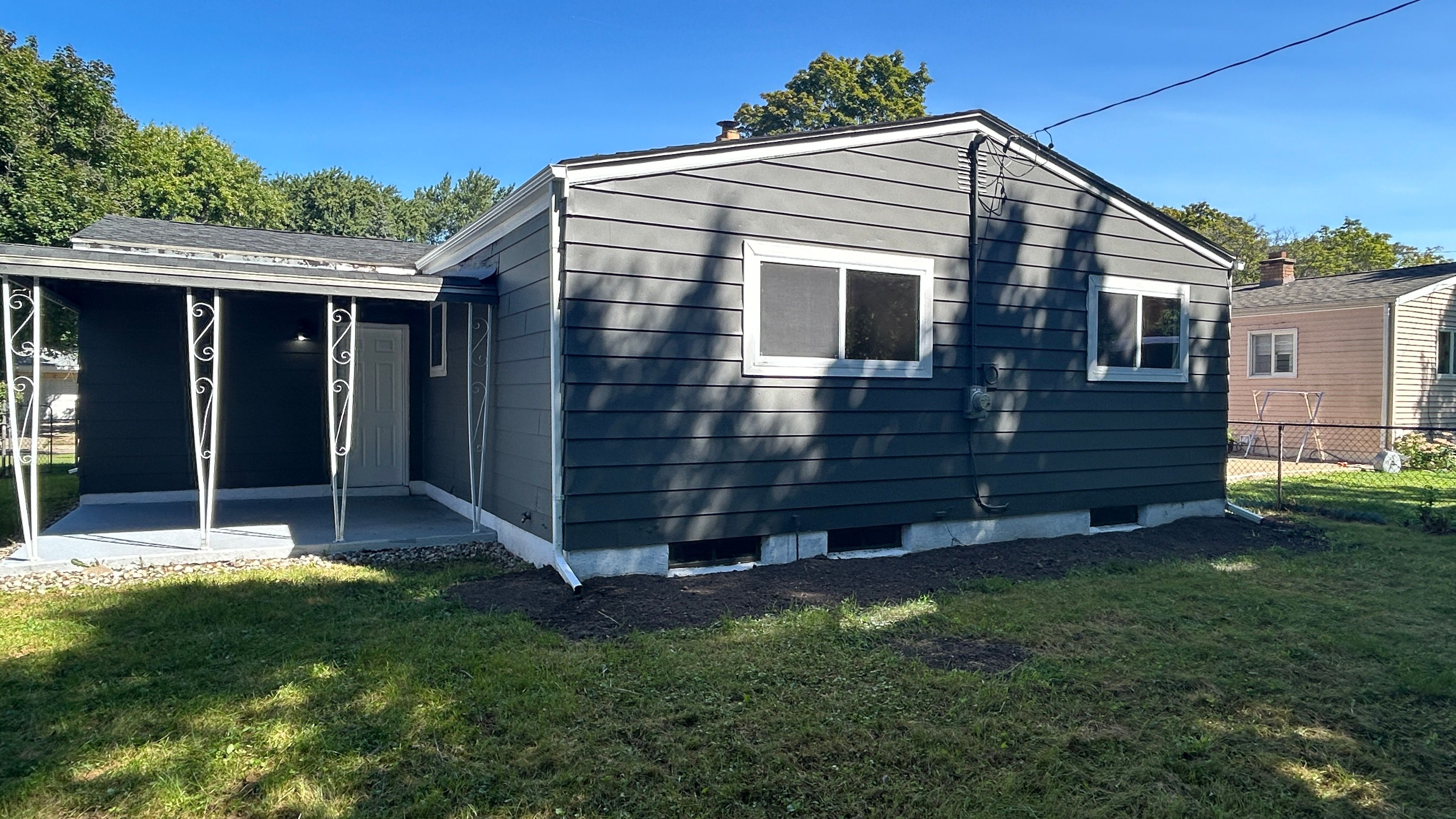 Photo 3 of 19 of 3712 DAKOTA Avenue house