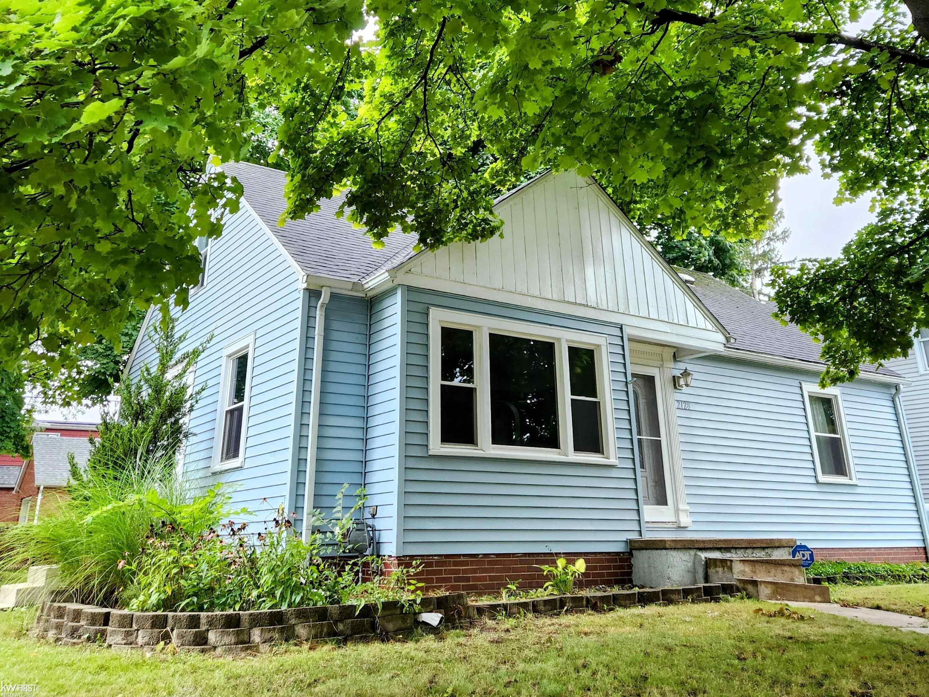 Photo 1 of 18 of 2128 Windemere Avenue house