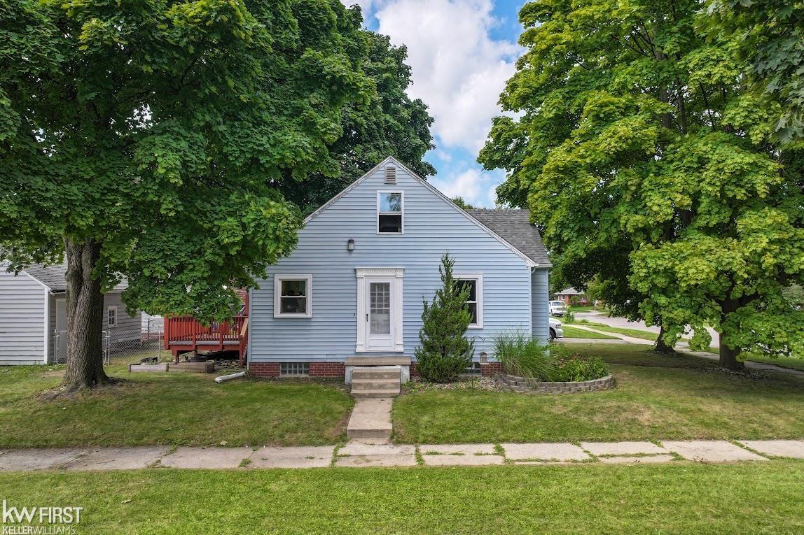 Photo 14 of 18 of 2128 Windemere Avenue house