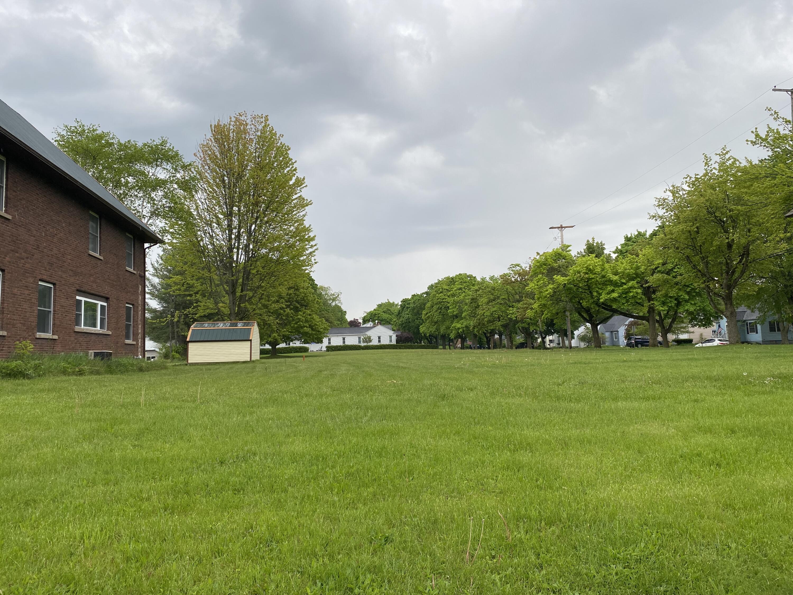 Photo 4 of 6 of 214 S Stewart Avenue land