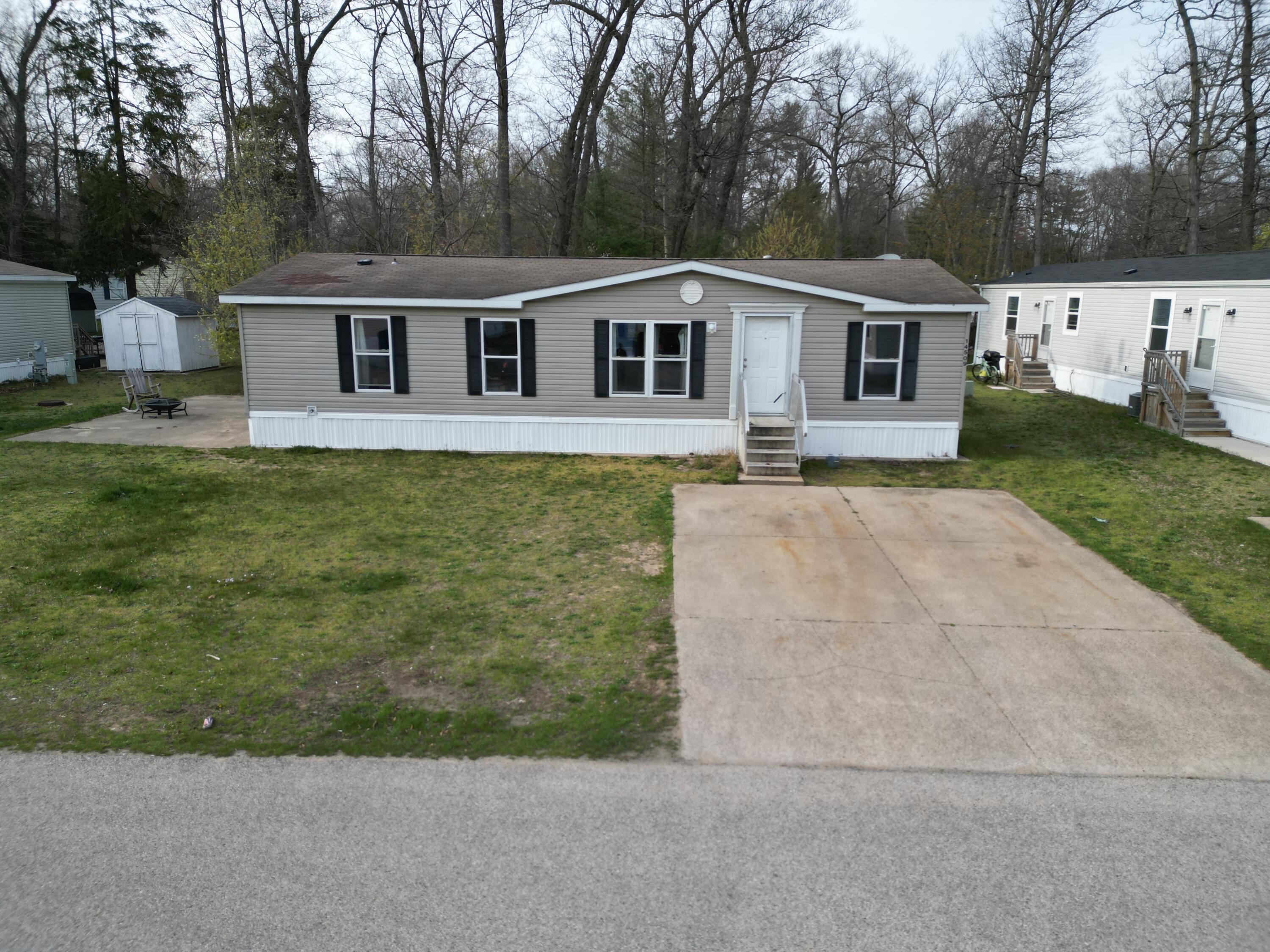 Photo 21 of 30 of 14509 Trillium Circle mobile home