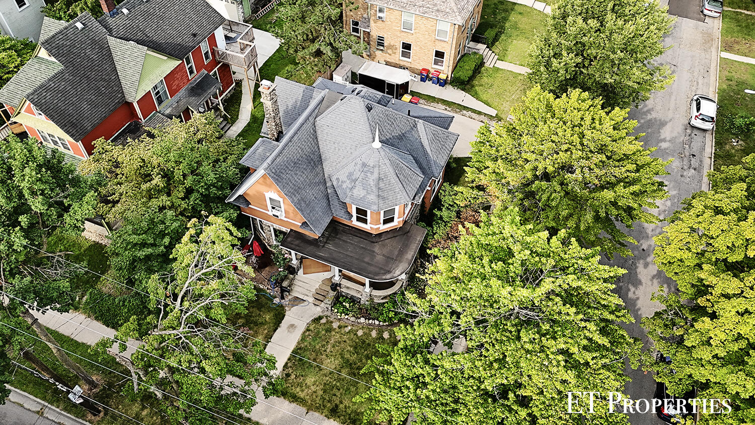 Photo 2 of 5 of 435 Ethel Avenue SE house