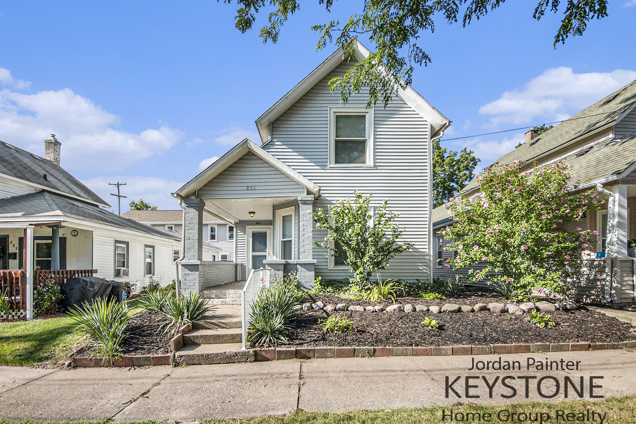 Photo 1 of 19 of 851 Hovey Street SW house